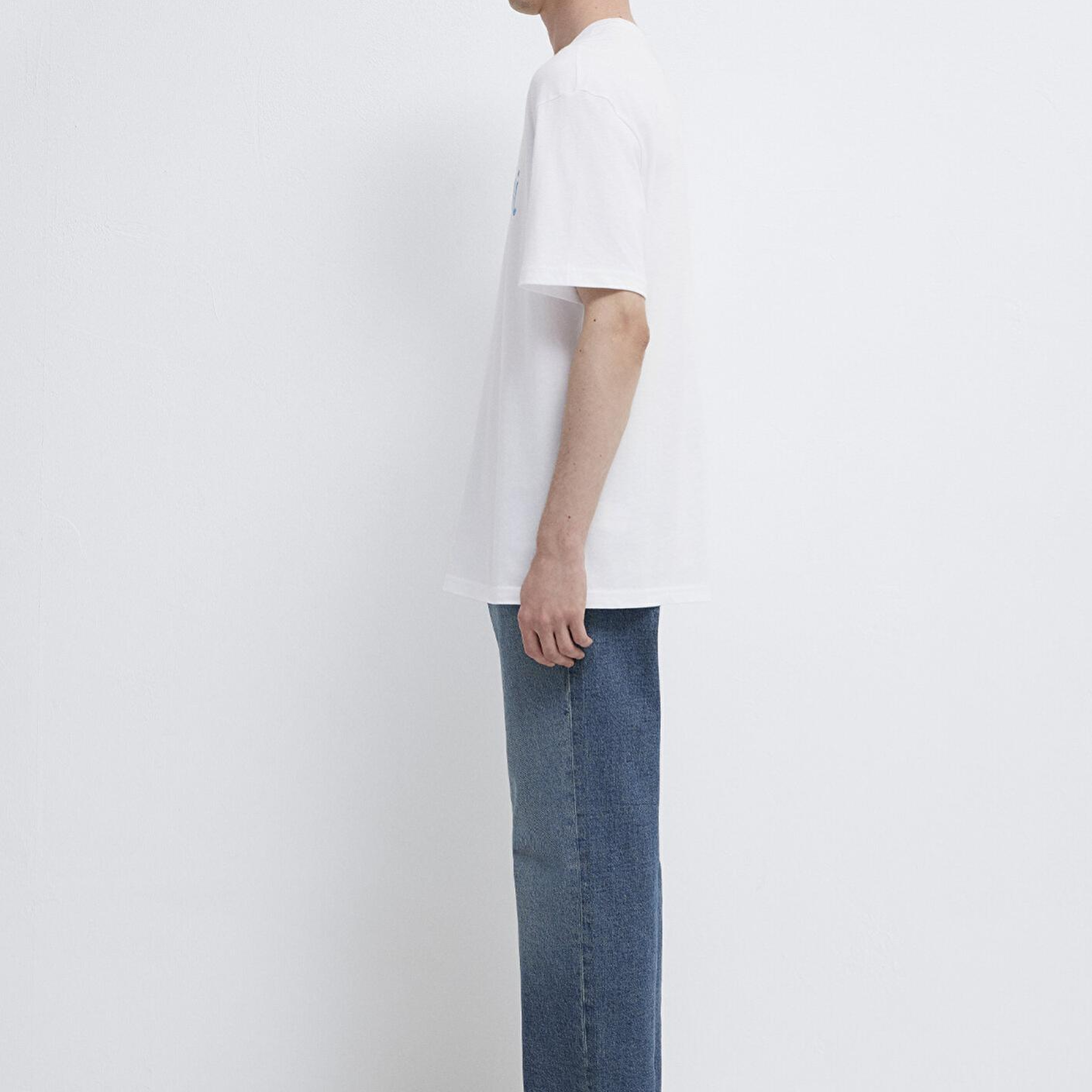 Mavi Mavi Baskılı Beyaz Tişört Loose Fit / Bol Rahat Kesim 0612468-620