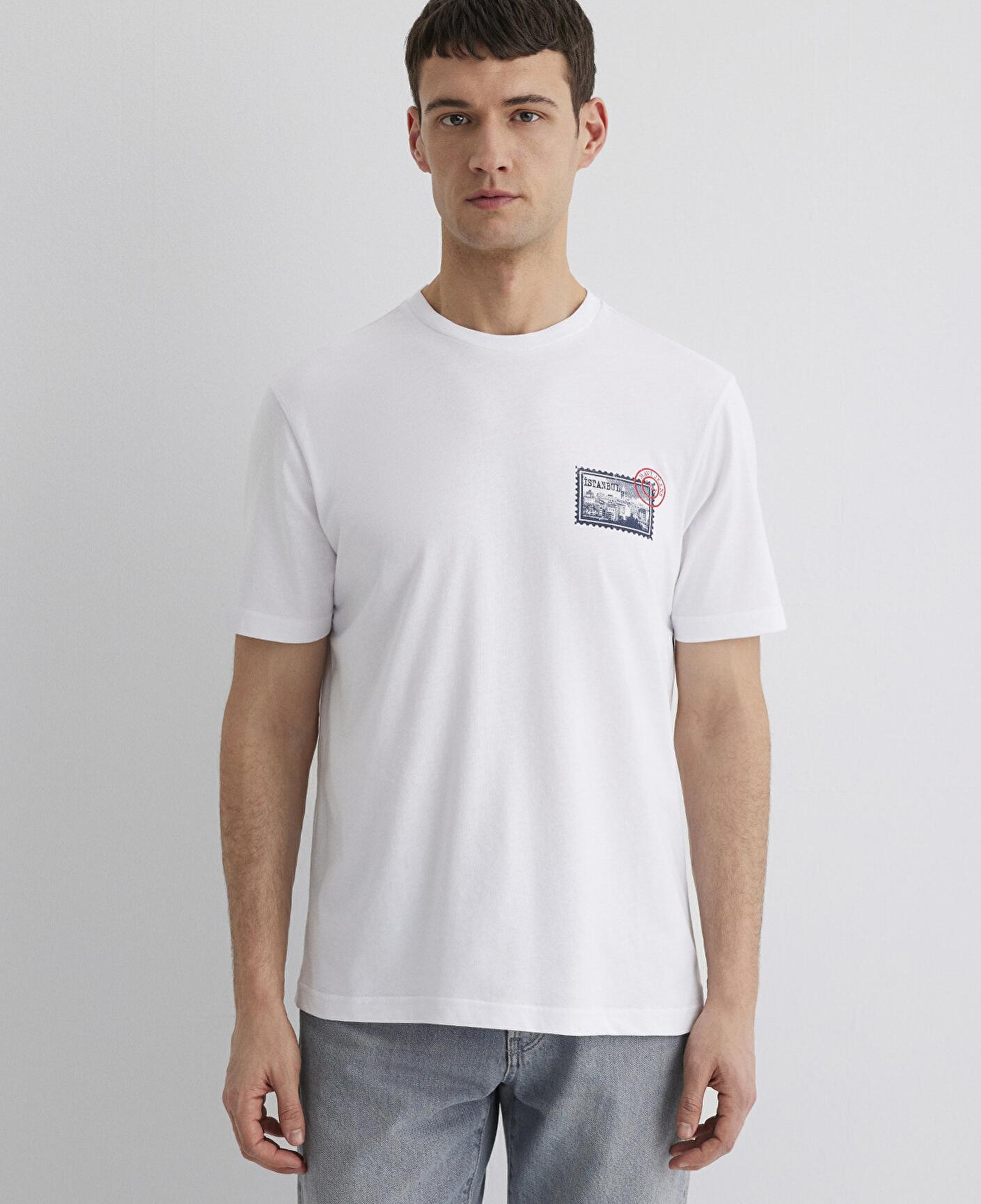 Mavi İstanbul Baskılı Beyaz Tişört Regular Fit / Normal Kesim 0612998-620