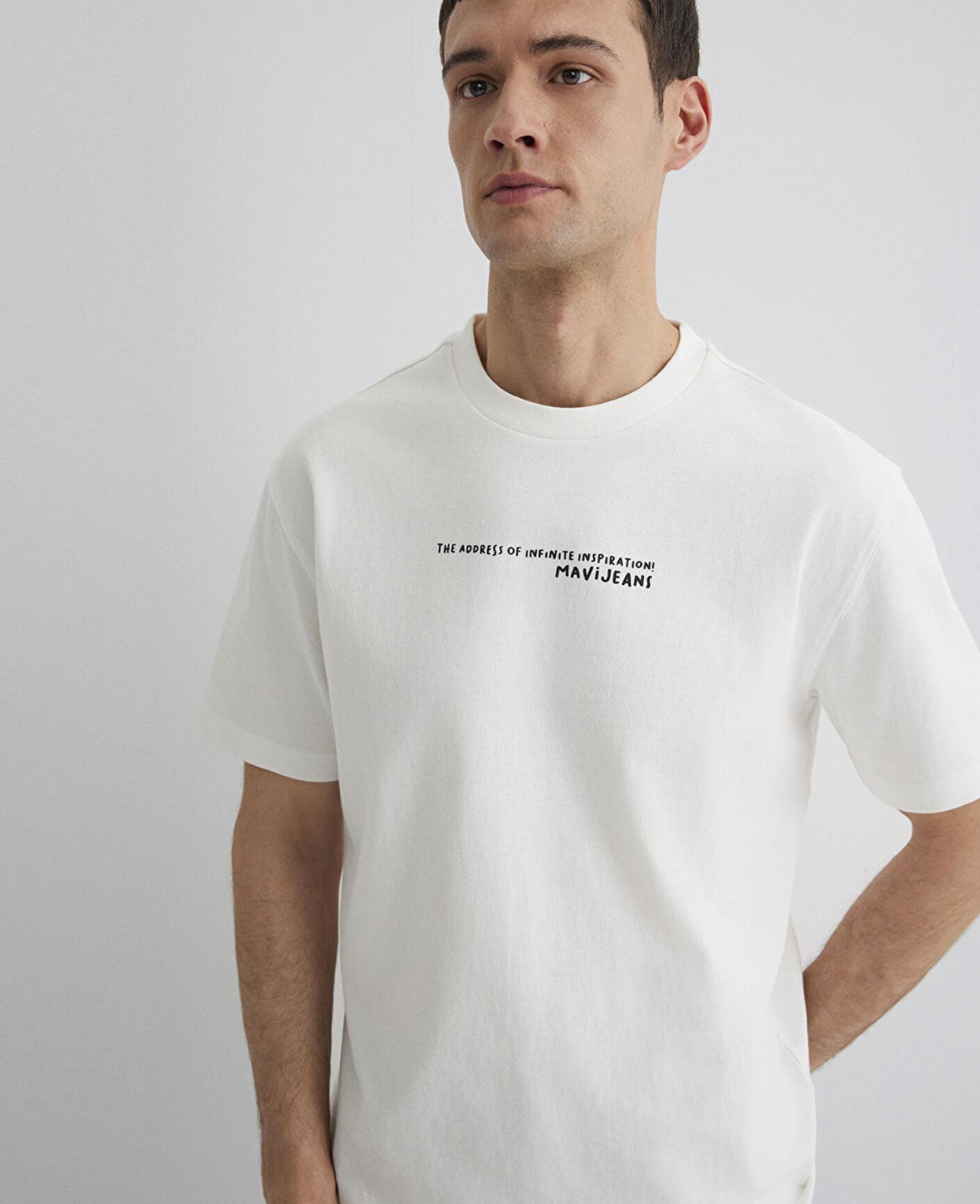 Mavi İstanbul Baskılı Ekru Tişört Loose Fit / Bol Rahat Kesim 0613000-70057