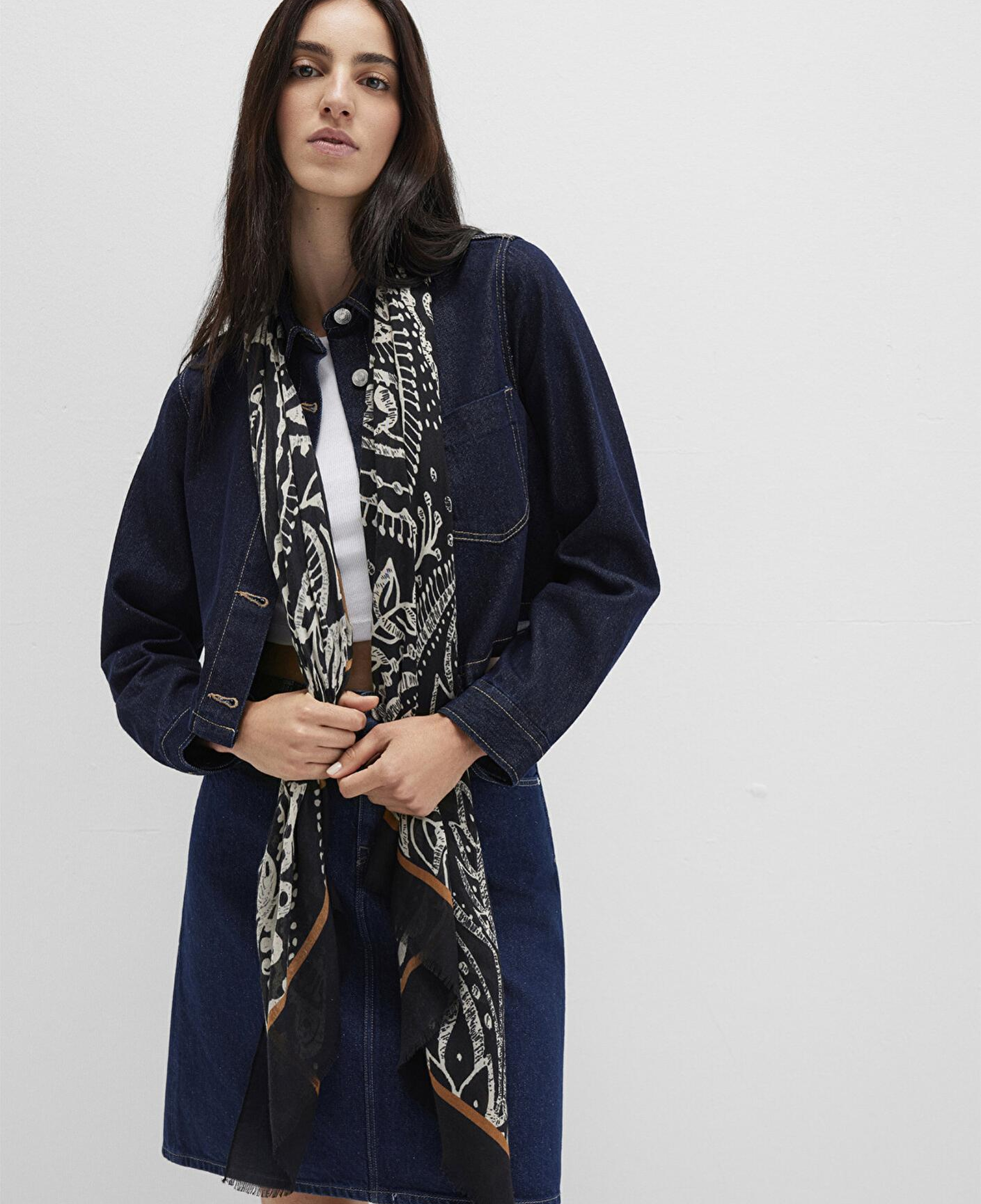 Mavi Desenli Siyah Şal 1913491-900