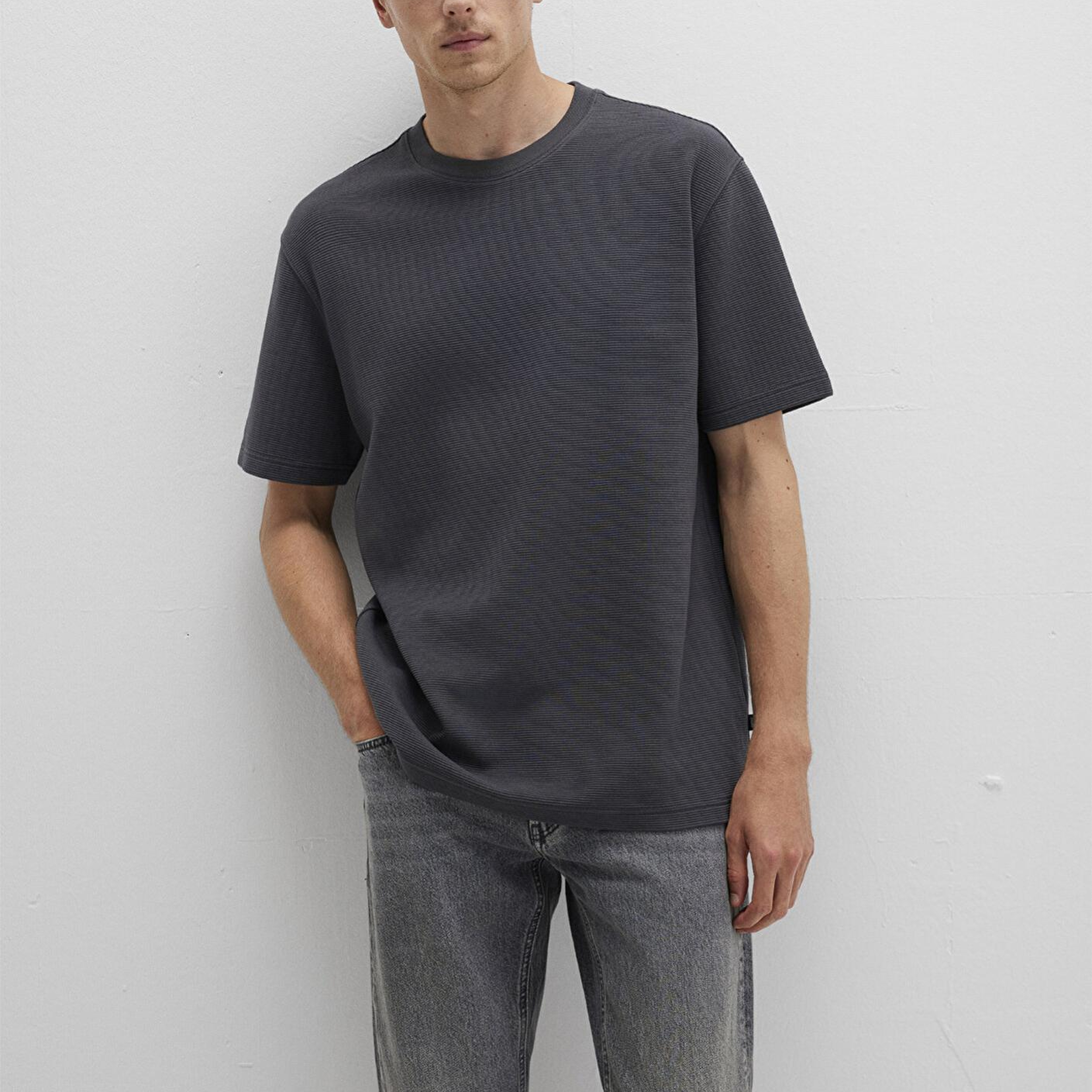 Mavi Dokulu Antrasit Basic Tişört Loose Fit / Bol Rahat Kesim 0612830-80106