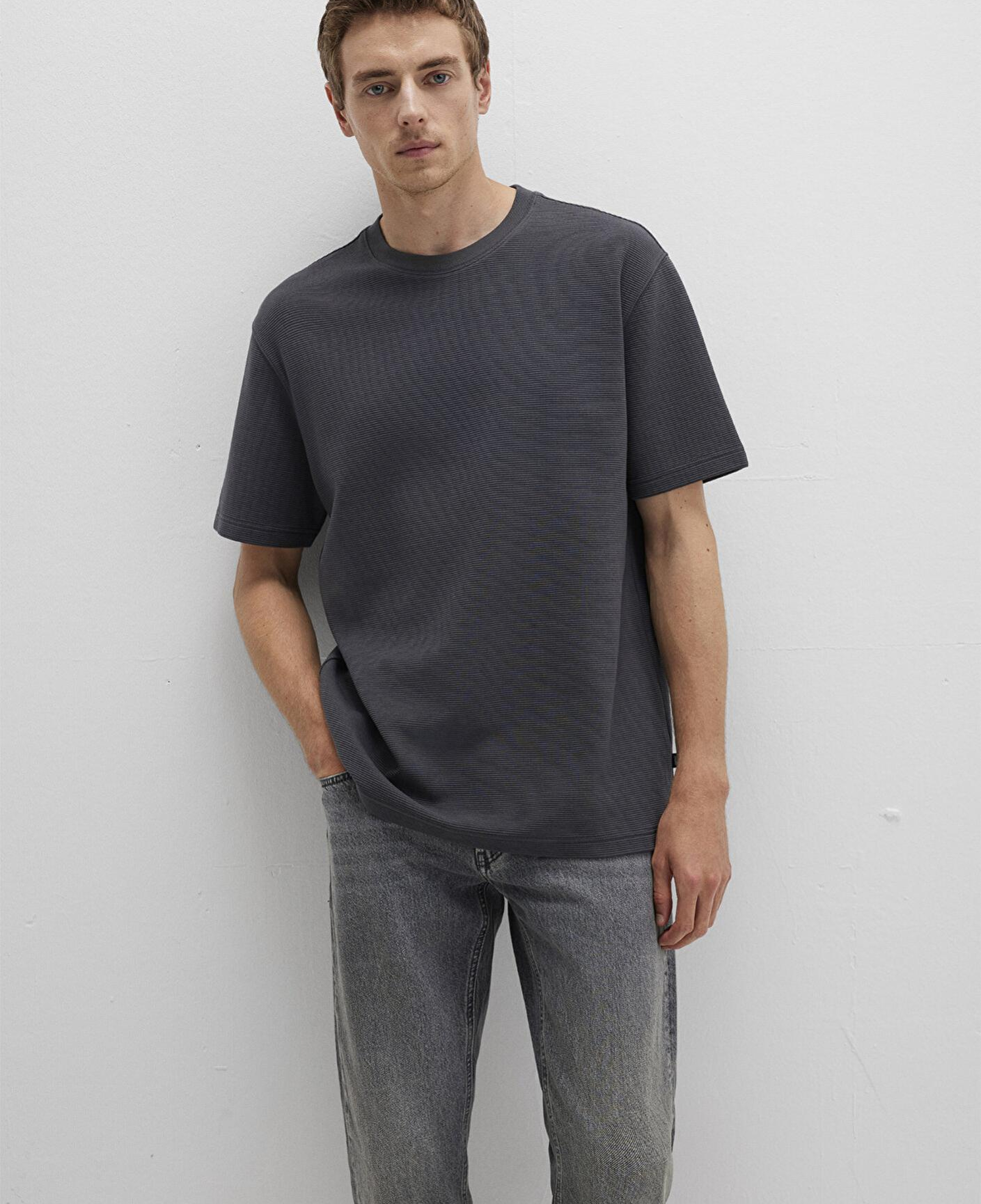 Mavi Dokulu Antrasit Basic Tişört Loose Fit / Bol Rahat Kesim 0612830-80106