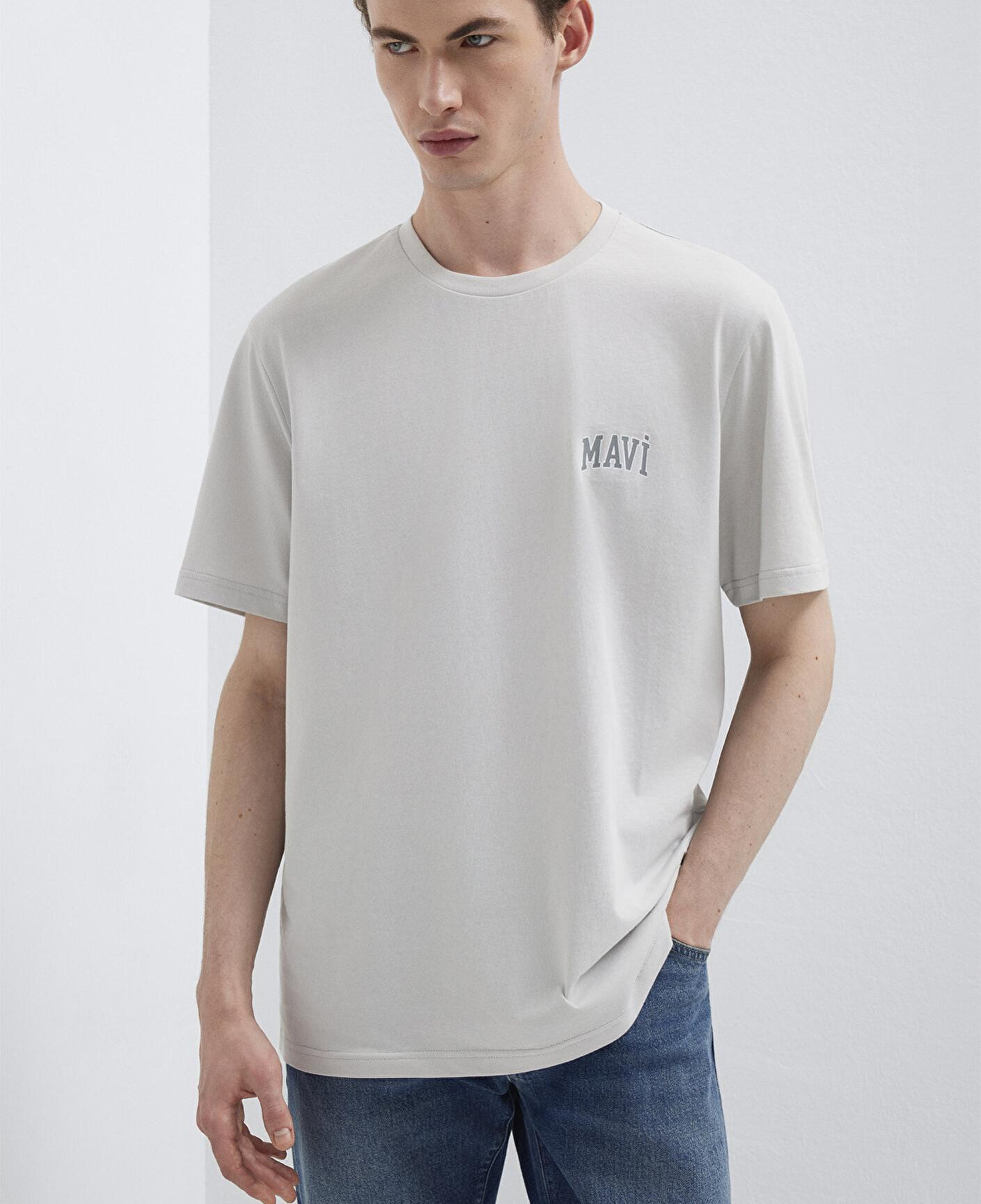 Mavi Mavi Logo Baskılı Gri Tişört Regular Fit / Normal Kesim 0611714-70074