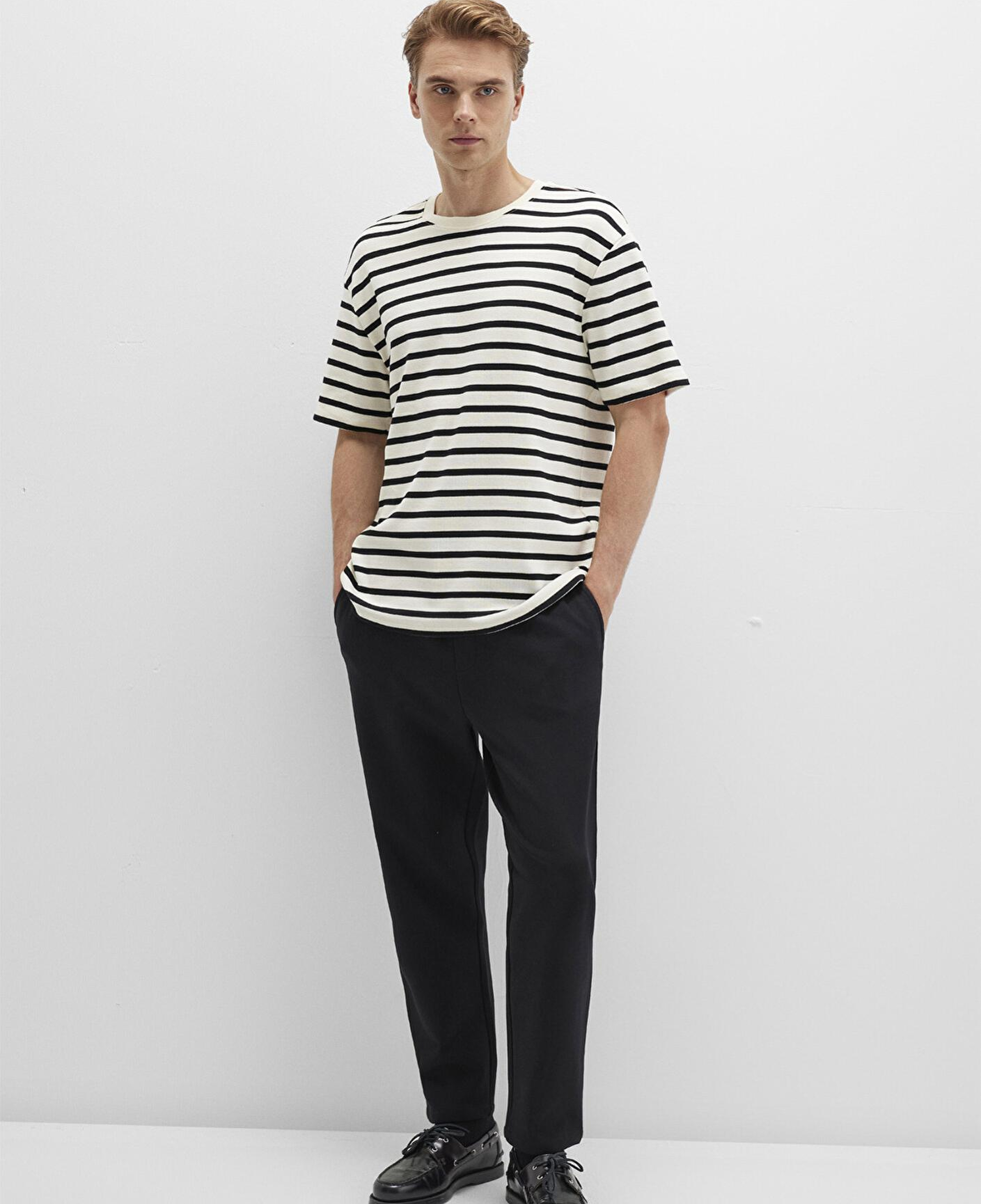 Mavi Mavi Black Siyah Çizgili Ekru Tişört Loose Fit / Bol Rahat Kesim 0612860-900