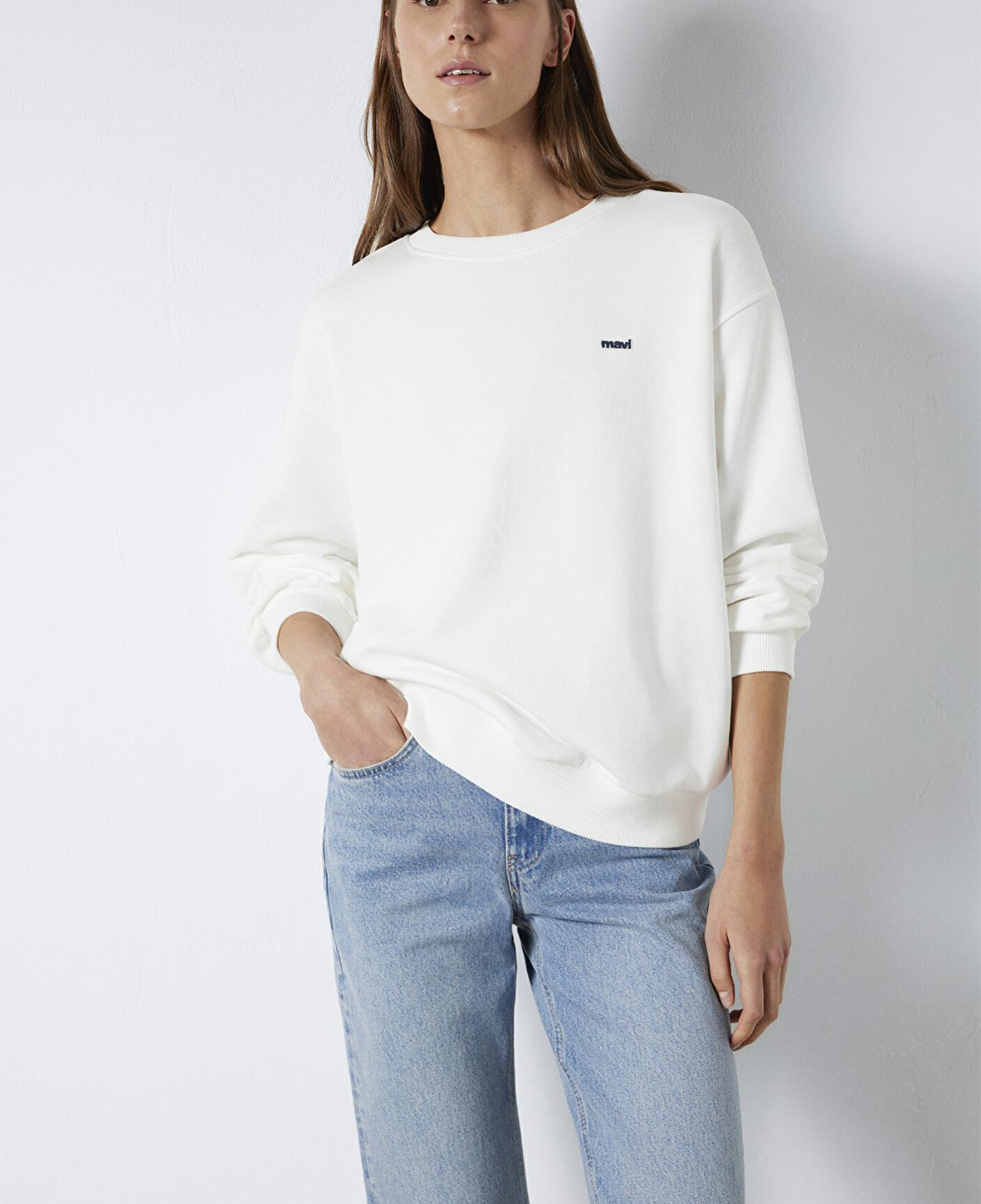 Mavi Mavi Nakışlı Ekru Sweatshirt 1S10366-70057