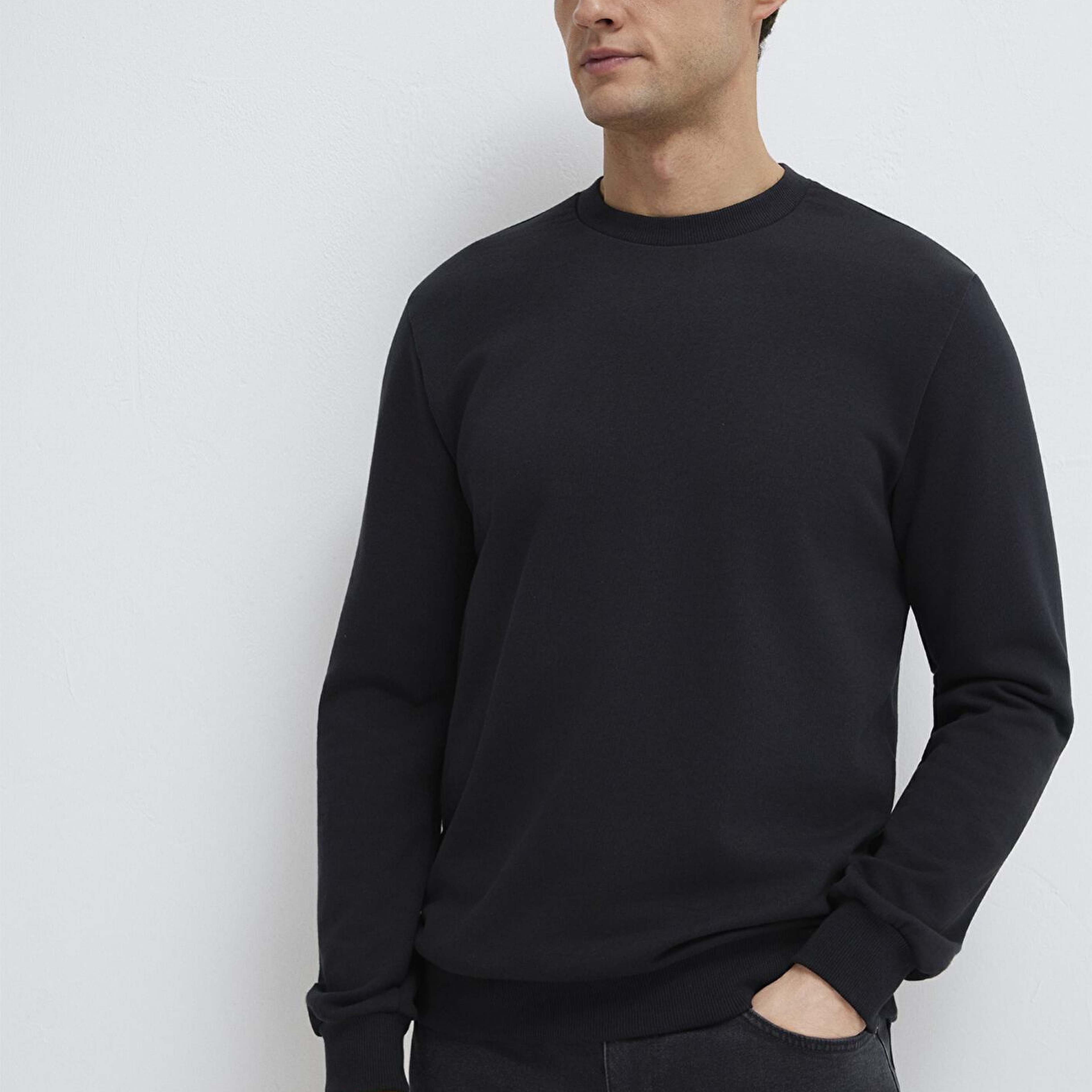 Mavi Bisiklet Yaka Siyah Sweatshirt 0S10457-900