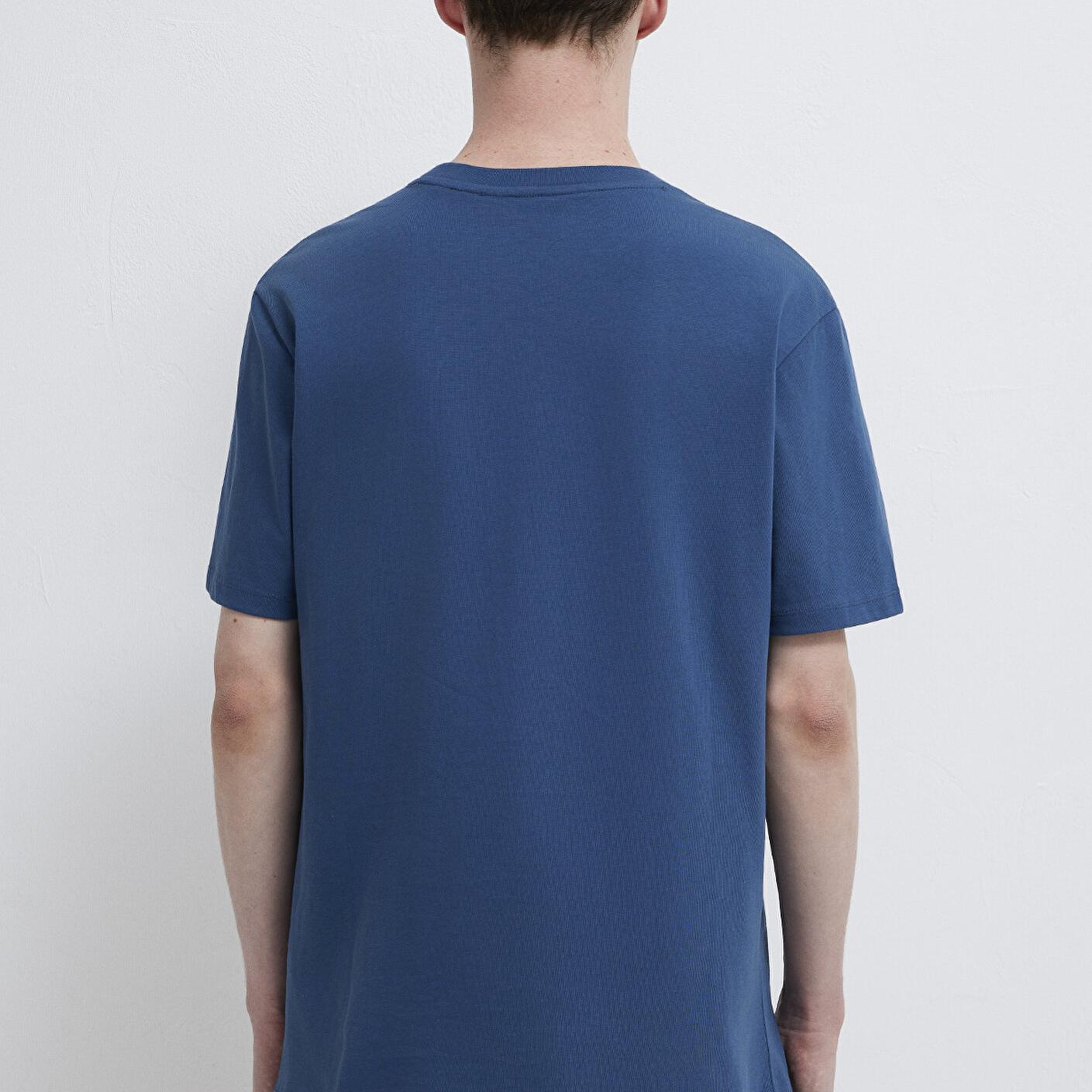 Mavi Etiket Detaylı Mavi Basic Tişört Loose Fit / Bol Rahat Kesim 0611824-90609