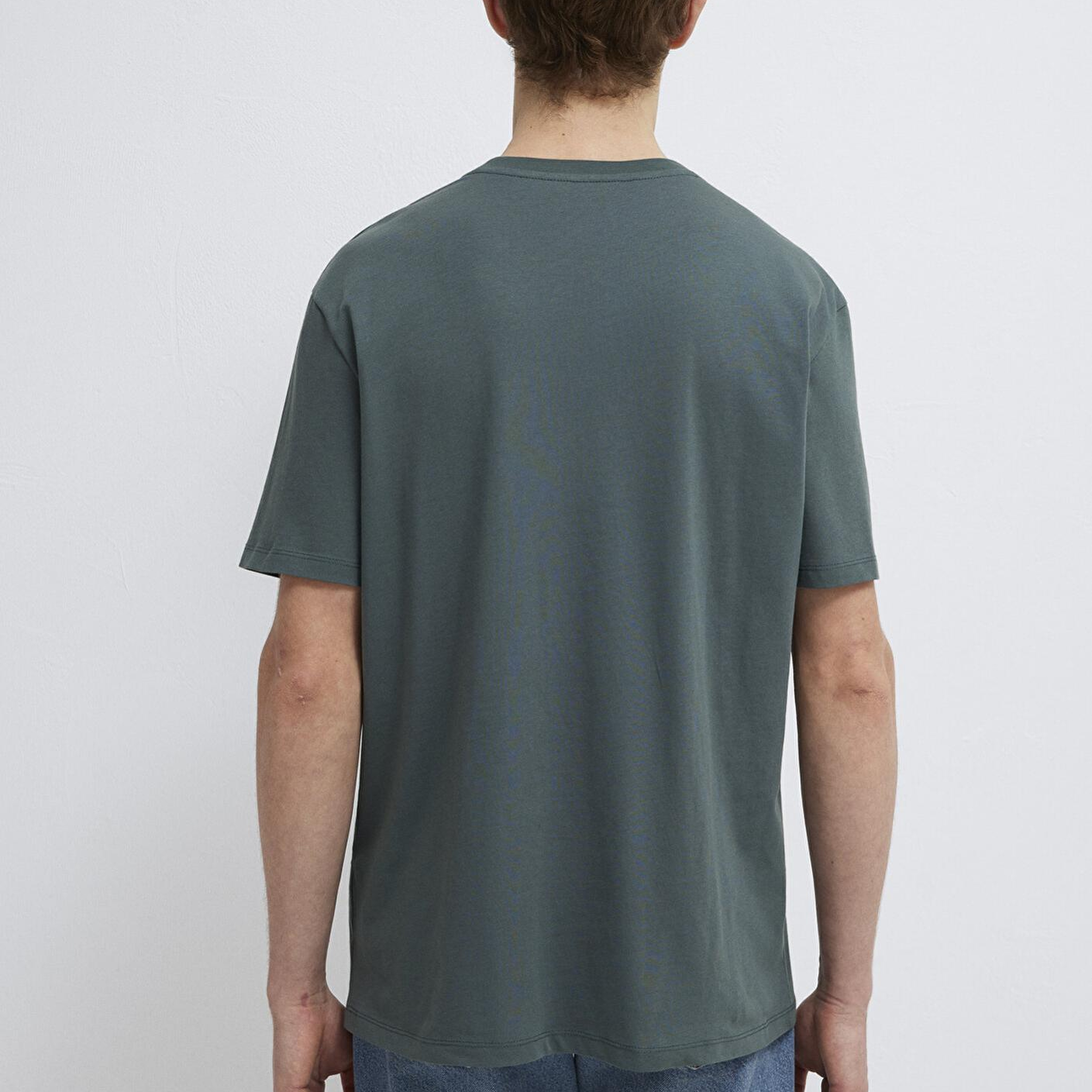 Mavi Etiket Detaylı Yeşil Basic Tişört Loose Fit / Bol Rahat Kesim 0611824-71598