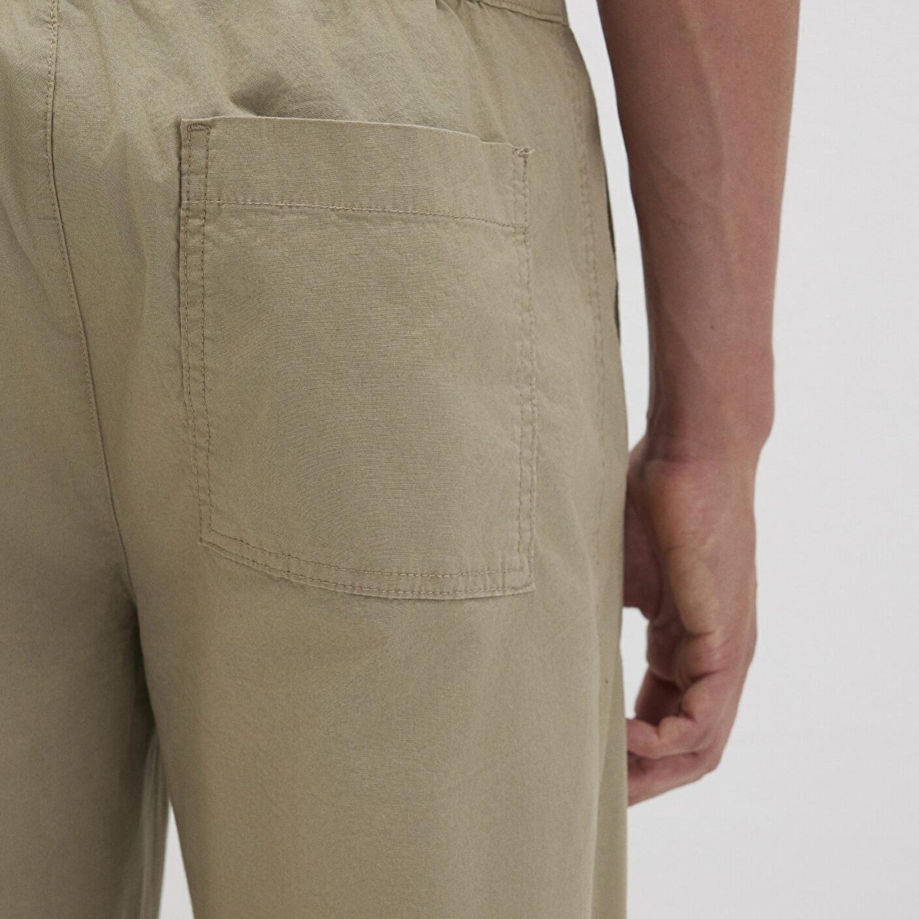 Mavi Dikiş Detaylı Bej Pantolon 0010477-86749