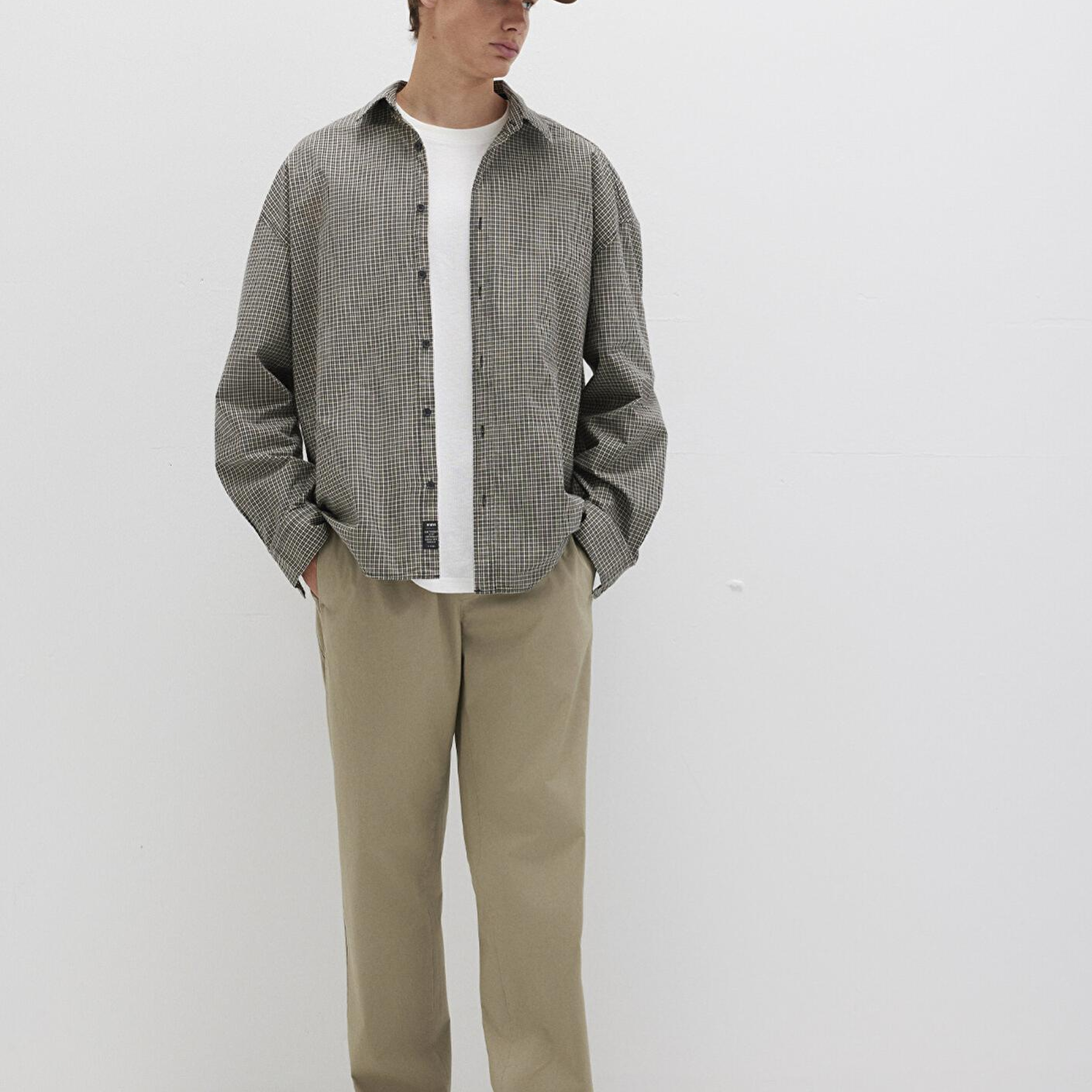 Mavi Dikiş Detaylı Bej Pantolon 0010477-86749