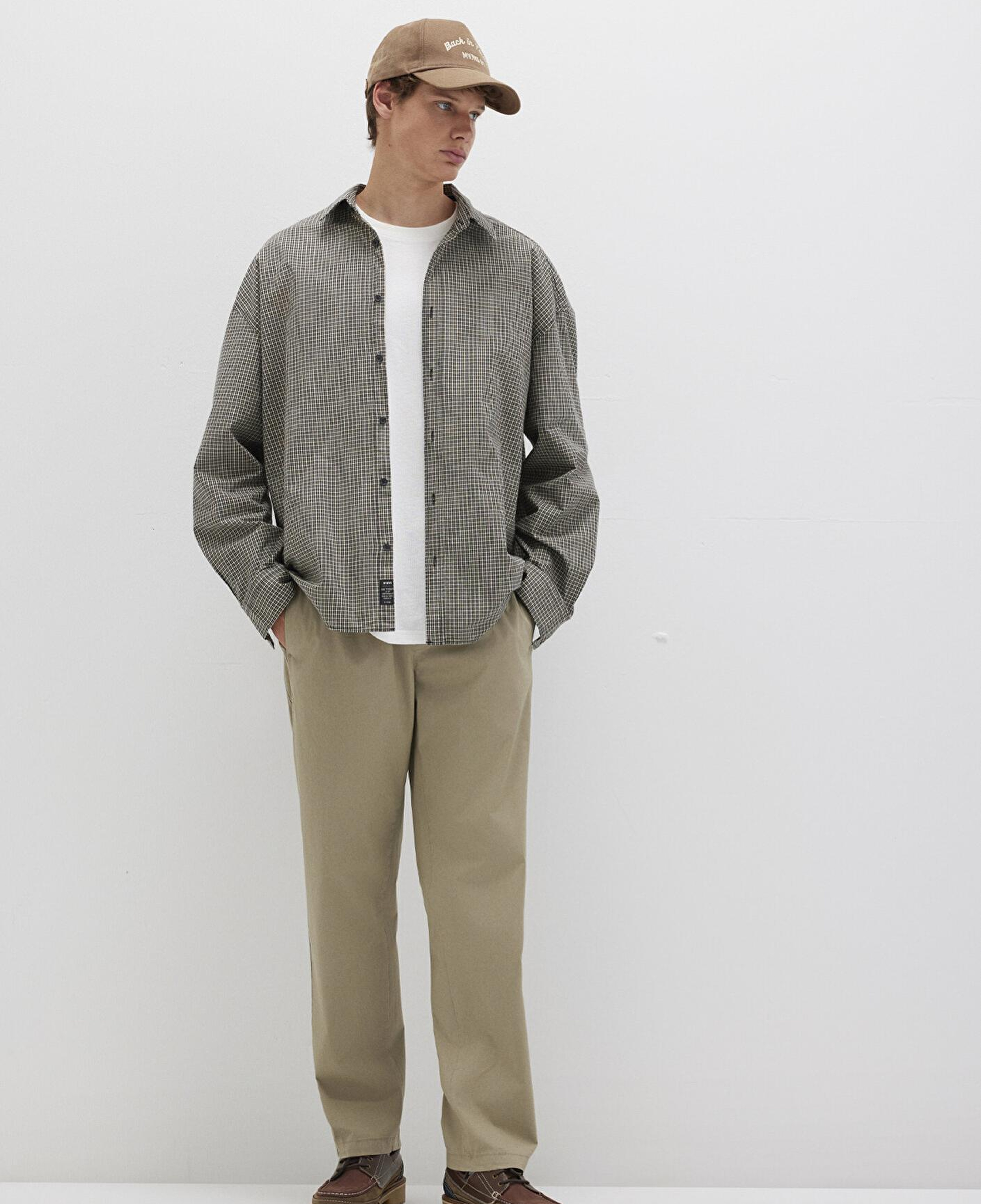 Mavi Dikiş Detaylı Bej Pantolon 0010477-86749