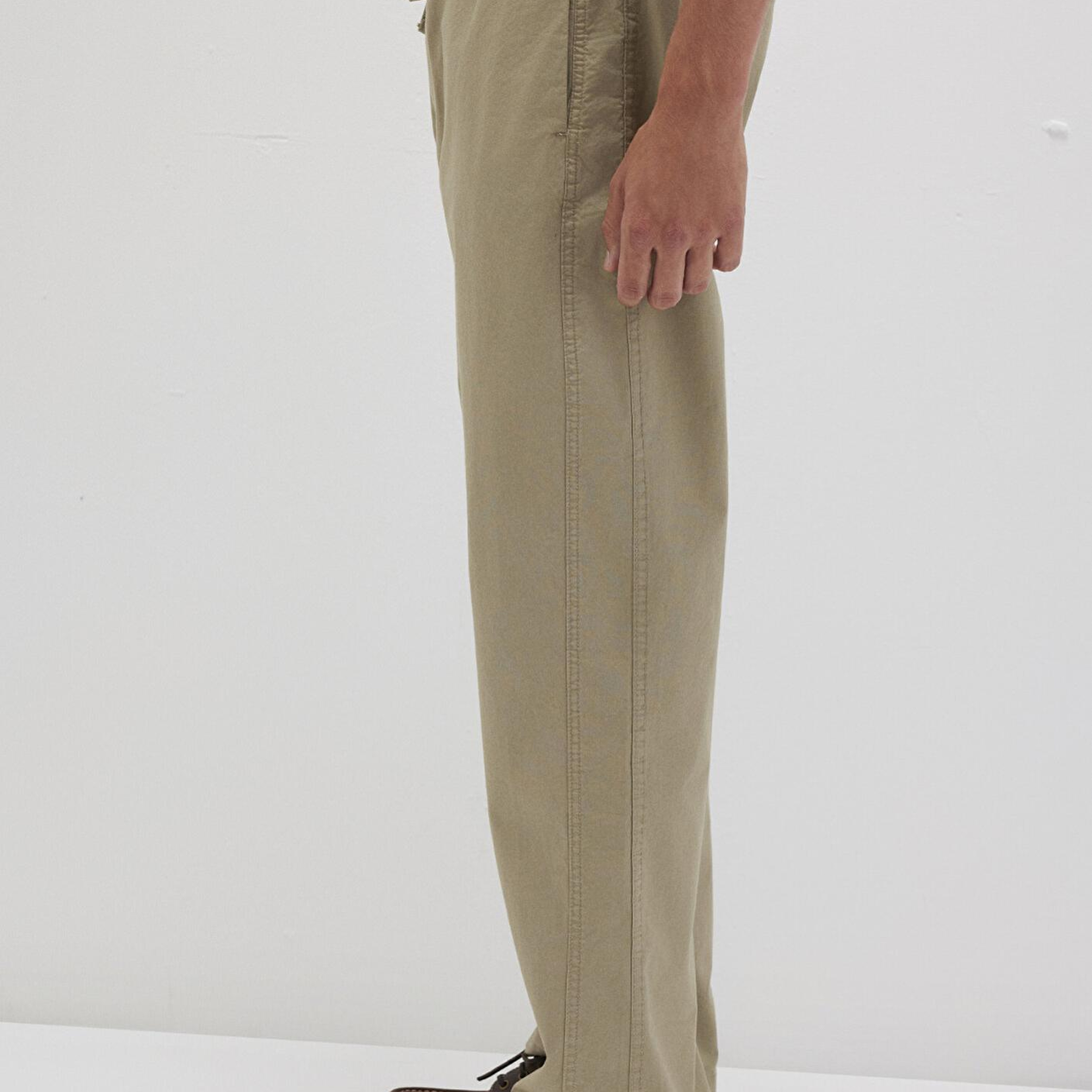 Mavi Dikiş Detaylı Bej Pantolon 0010477-86749