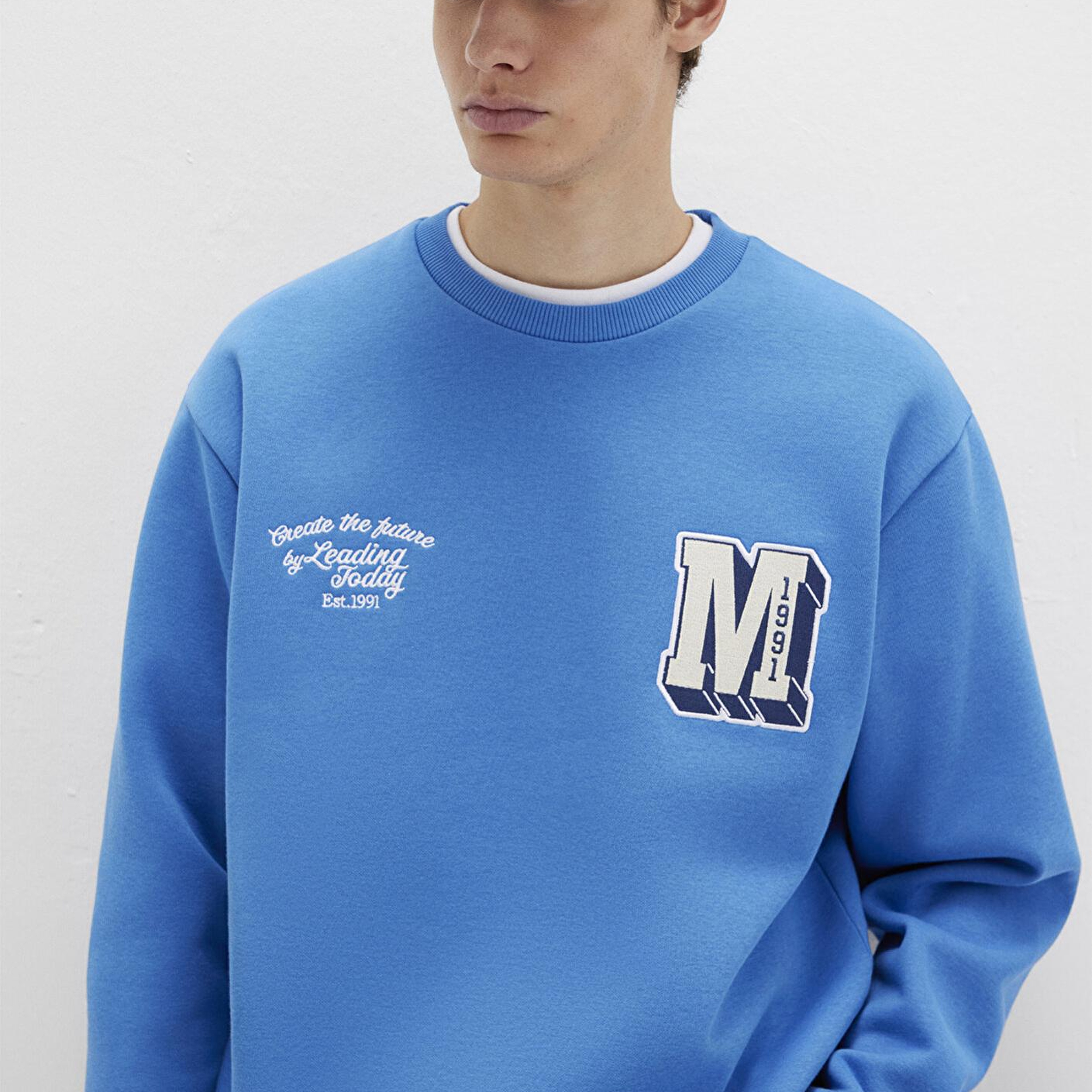 Mavi M Logo Nakış Detaylı Mavi Sweatshirt 0S10492-81330