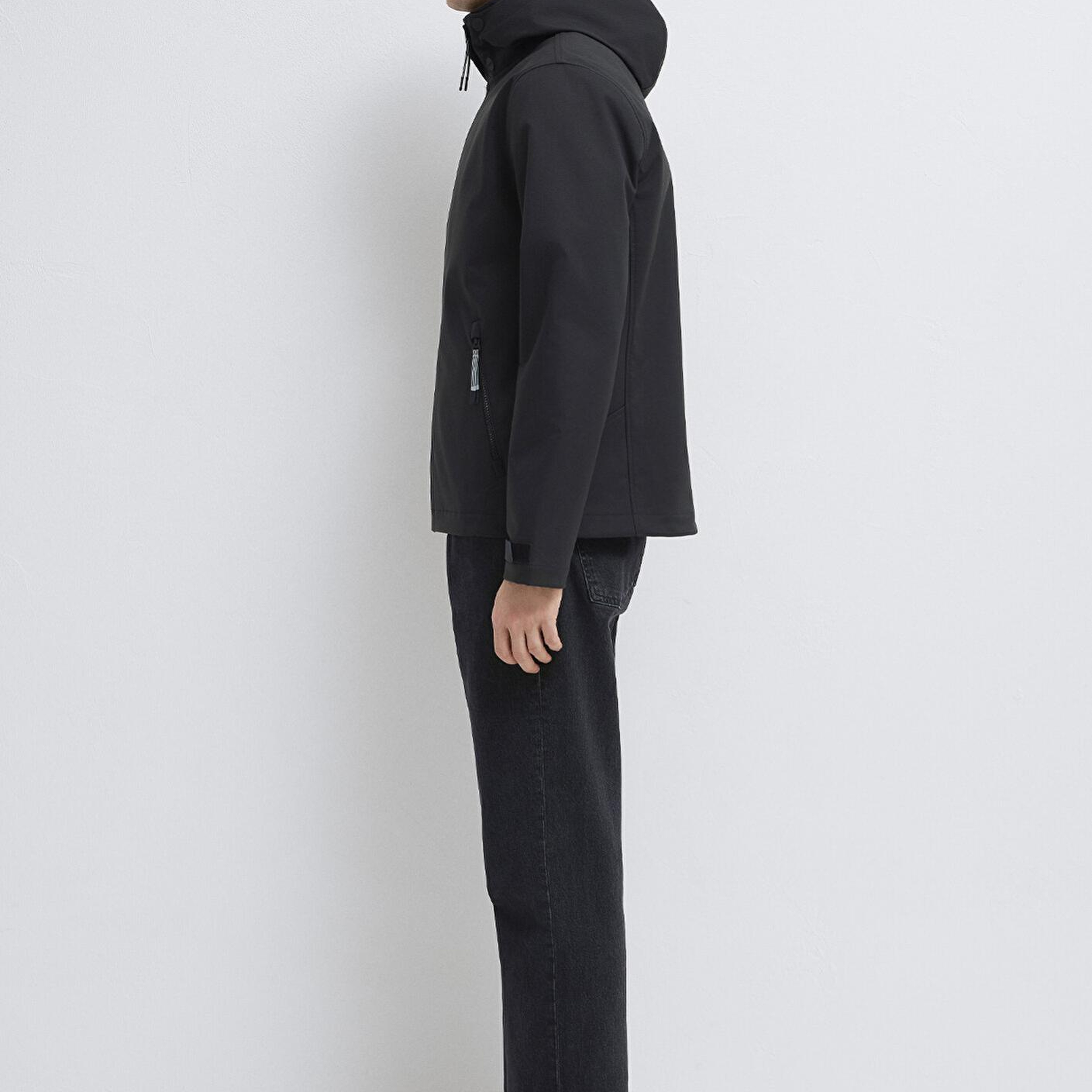 Mavi Kapüşonlu Siyah Ceket Regular Fit / Normal Kesim 0110763-71379