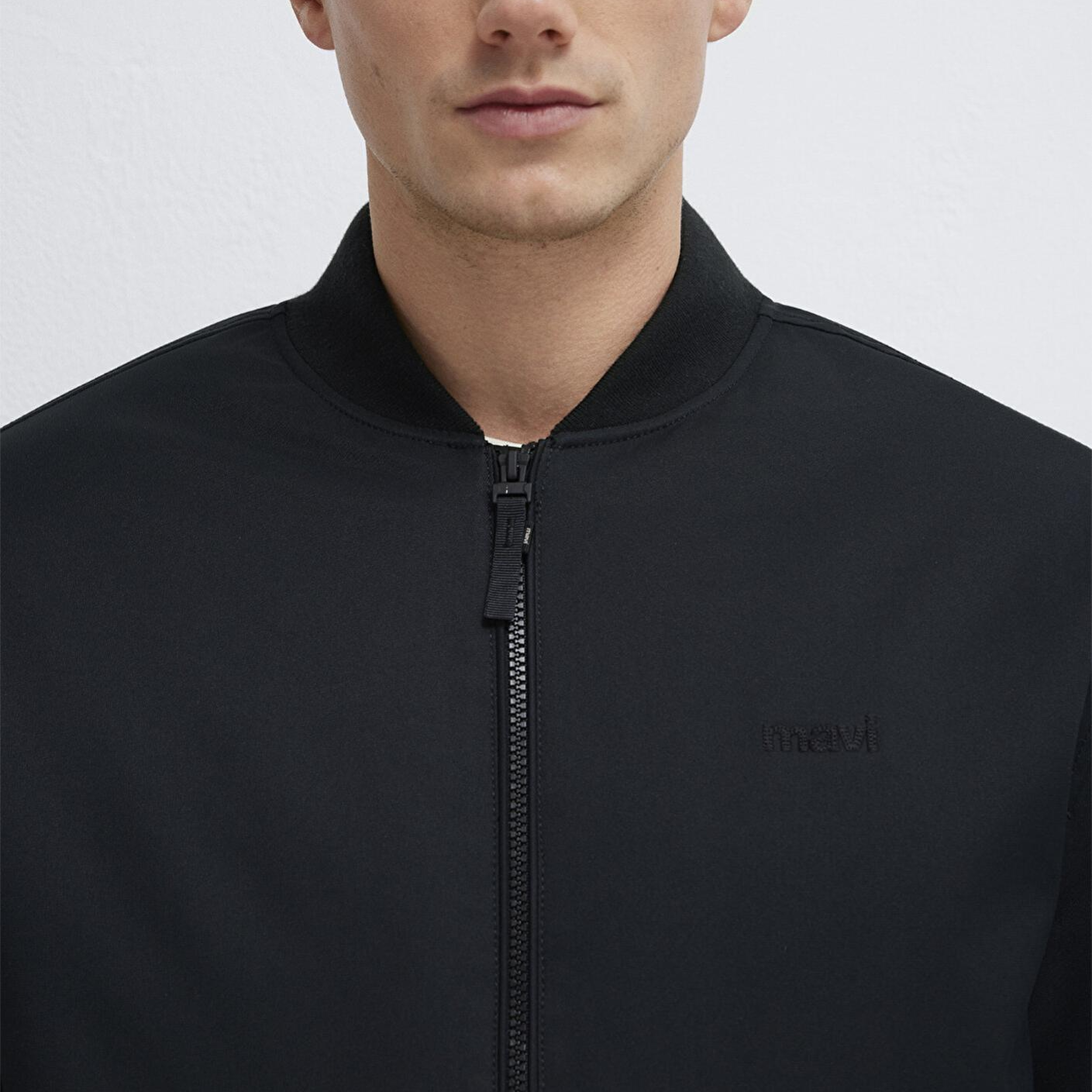 Mavi Mavi Logo Nakışlı Siyah Ceket 0110774-71379