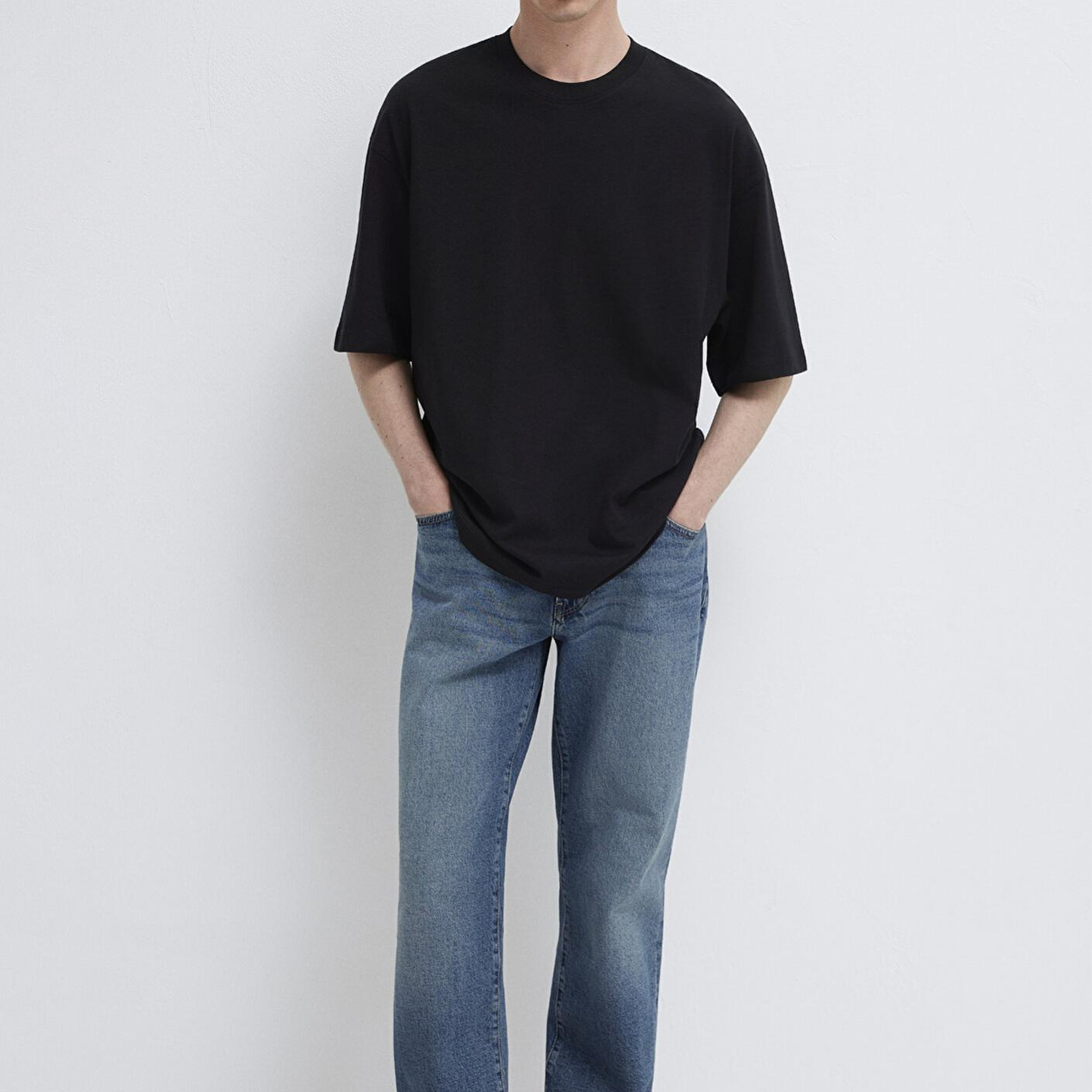 Mavi Bisiklet Yaka Siyah Basic Tişört Oversize / Geniş Kesim 0613113-900