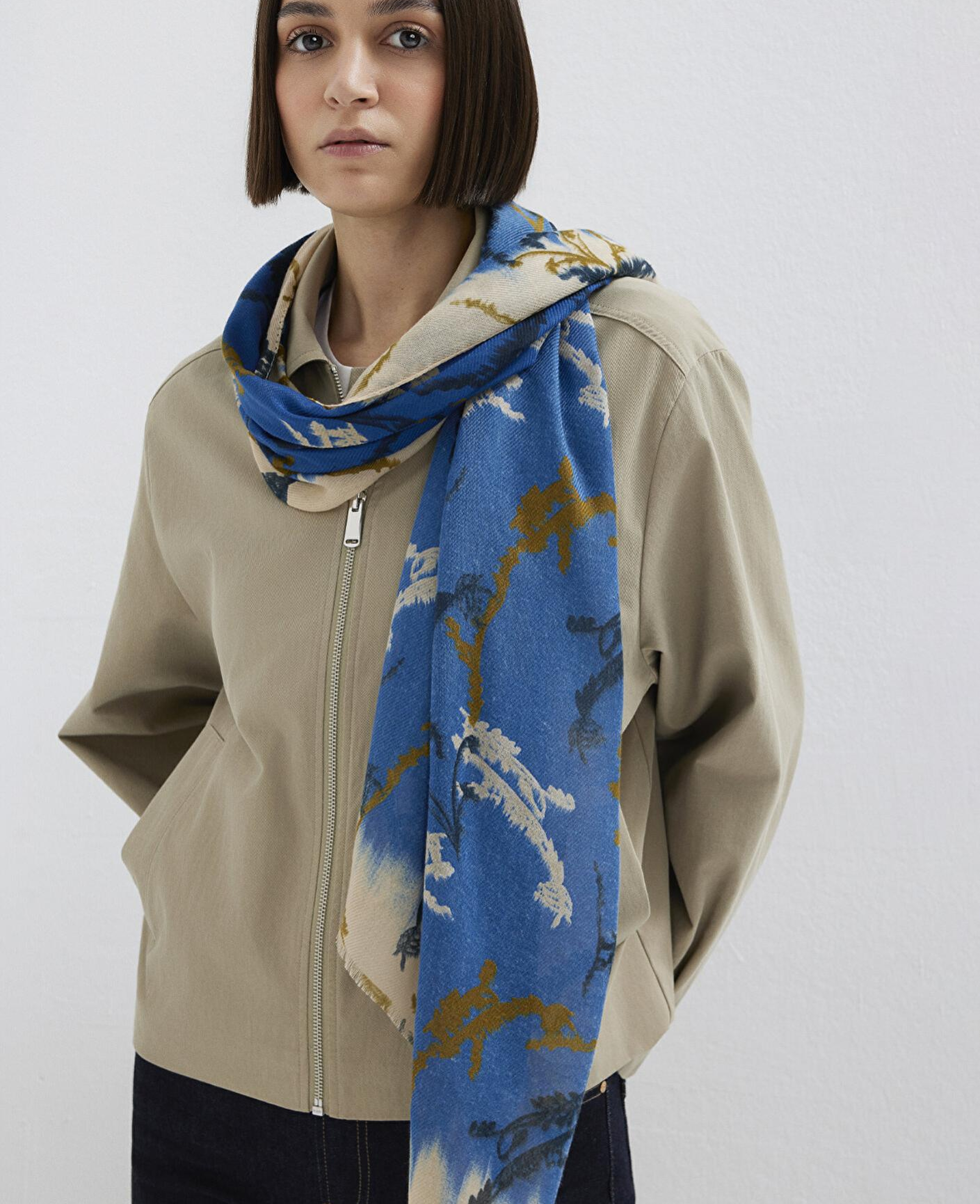 Mavi Desenli Lacivert Şal 1913849-35596