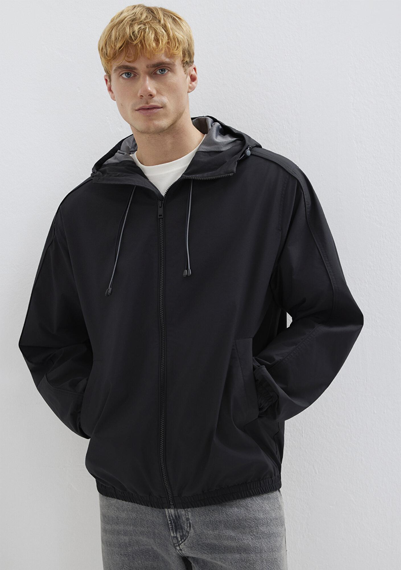 Mavi Kapüşonlu Siyah Ceket Loose Fit / Bol Rahat Kesim 0110818-900