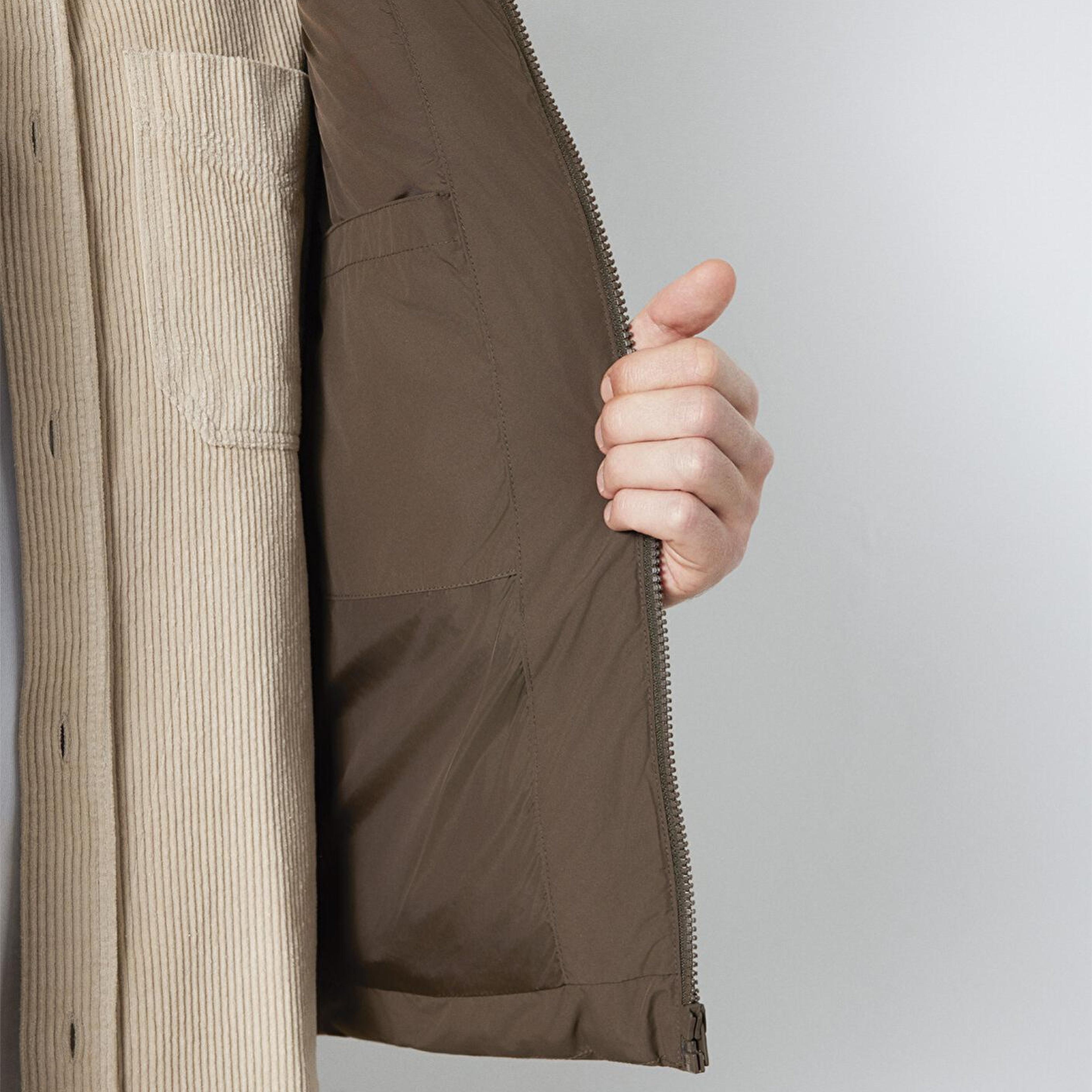 Mavi Mavi Jeans Detaylı Kapüşonlu Yeşil Şişme Yelek Regular Fit / Normal Kesim 0110759-71541