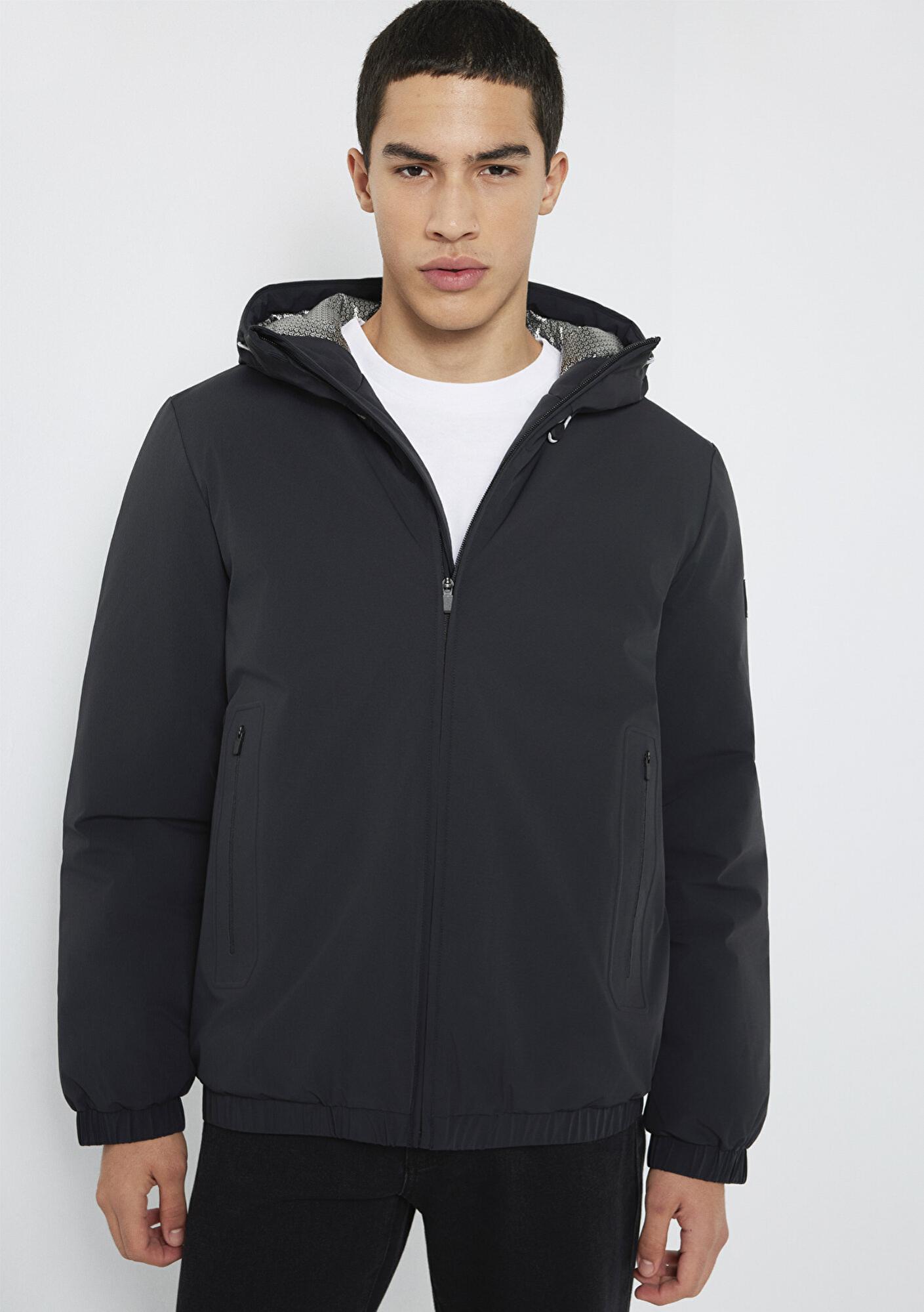 Mavi Su İtici Kapüşonlu Siyah Ceket Loose Fit / Bol Rahat Kesim 0110793-71379