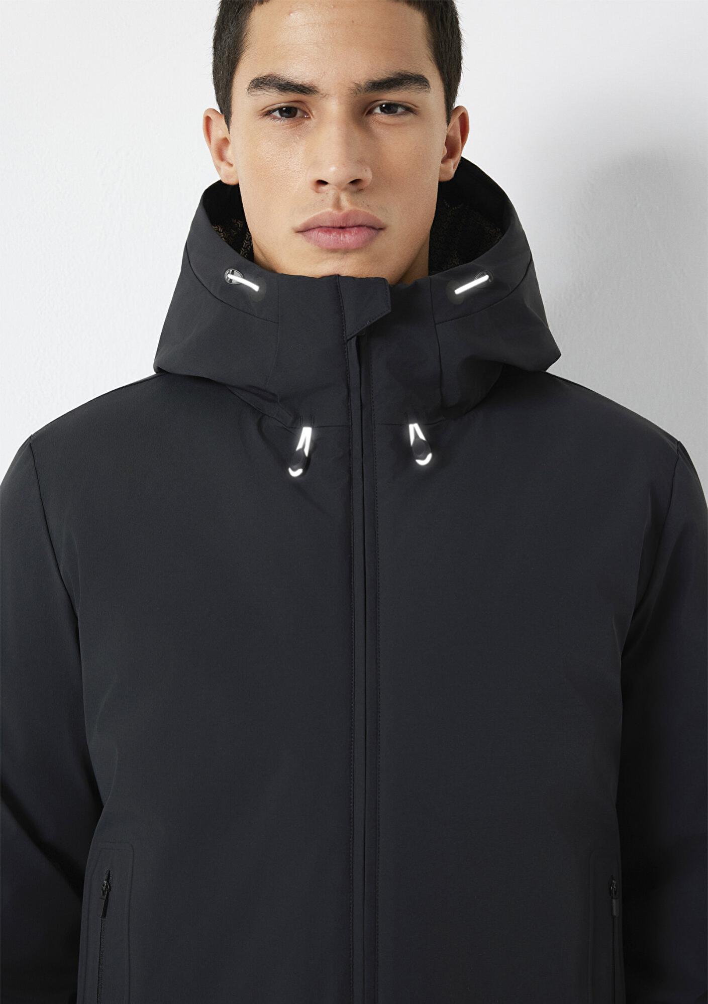 Mavi Su İtici Kapüşonlu Siyah Ceket Loose Fit / Bol Rahat Kesim 0110793-71379