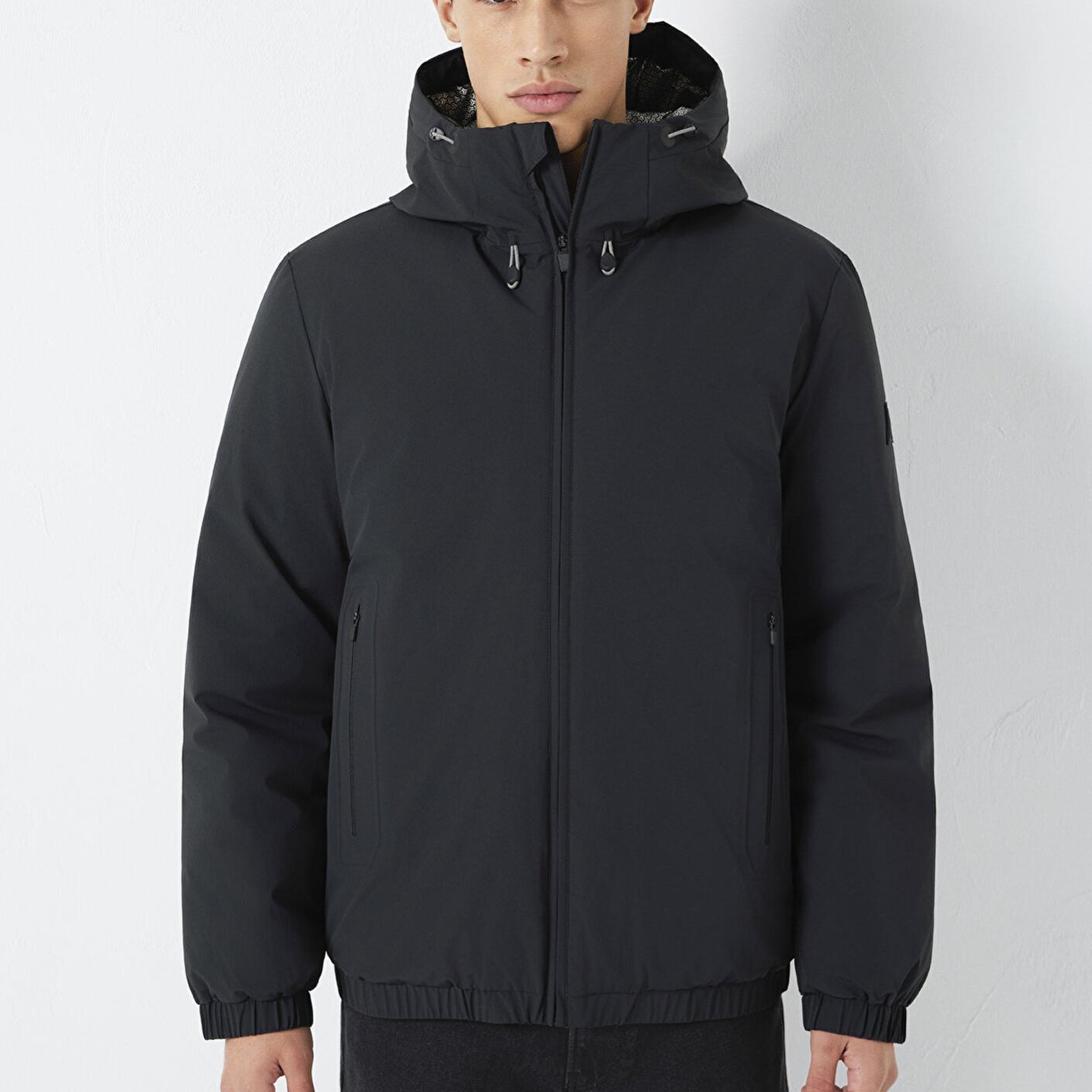 Mavi Su İtici Kapüşonlu Siyah Ceket Loose Fit / Bol Rahat Kesim 0110793-71379