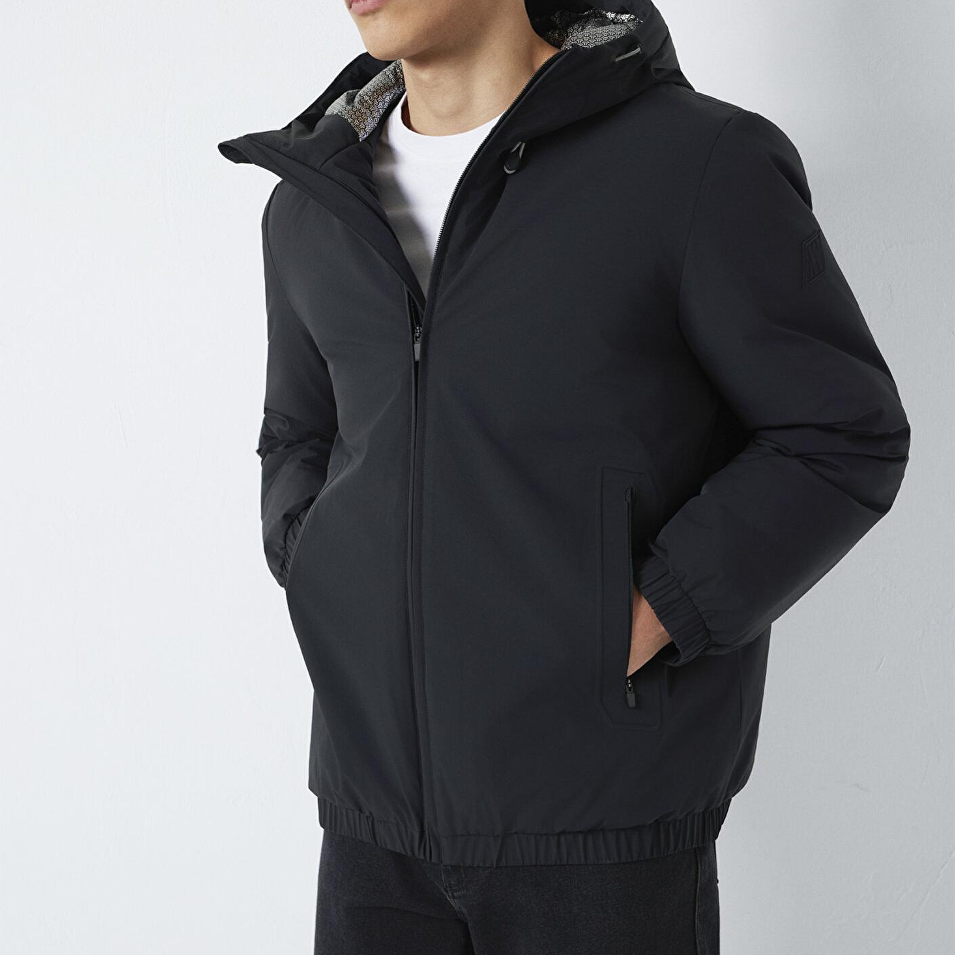 Mavi Su İtici Kapüşonlu Siyah Ceket Loose Fit / Bol Rahat Kesim 0110793-71379