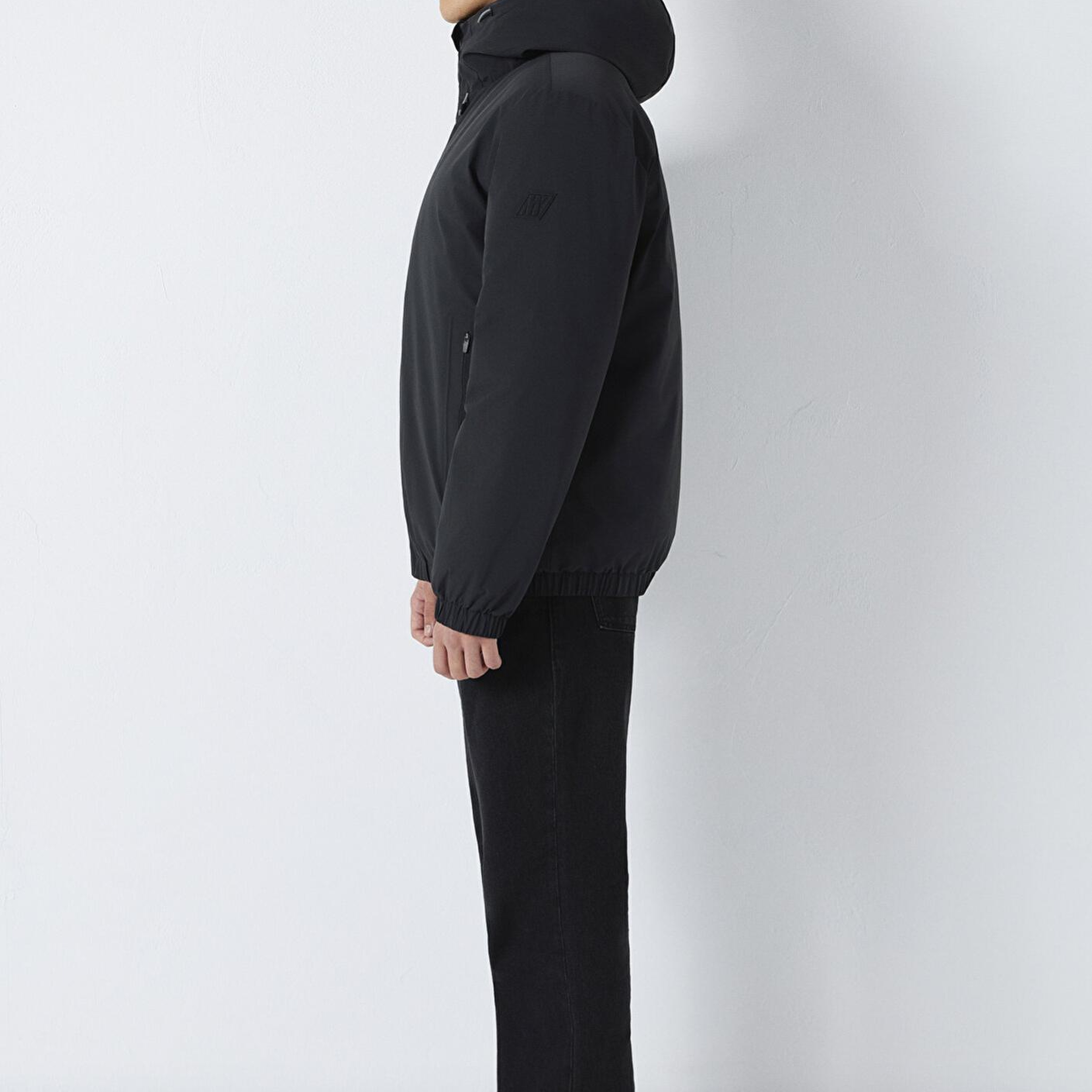 Mavi Su İtici Kapüşonlu Siyah Ceket Loose Fit / Bol Rahat Kesim 0110793-71379