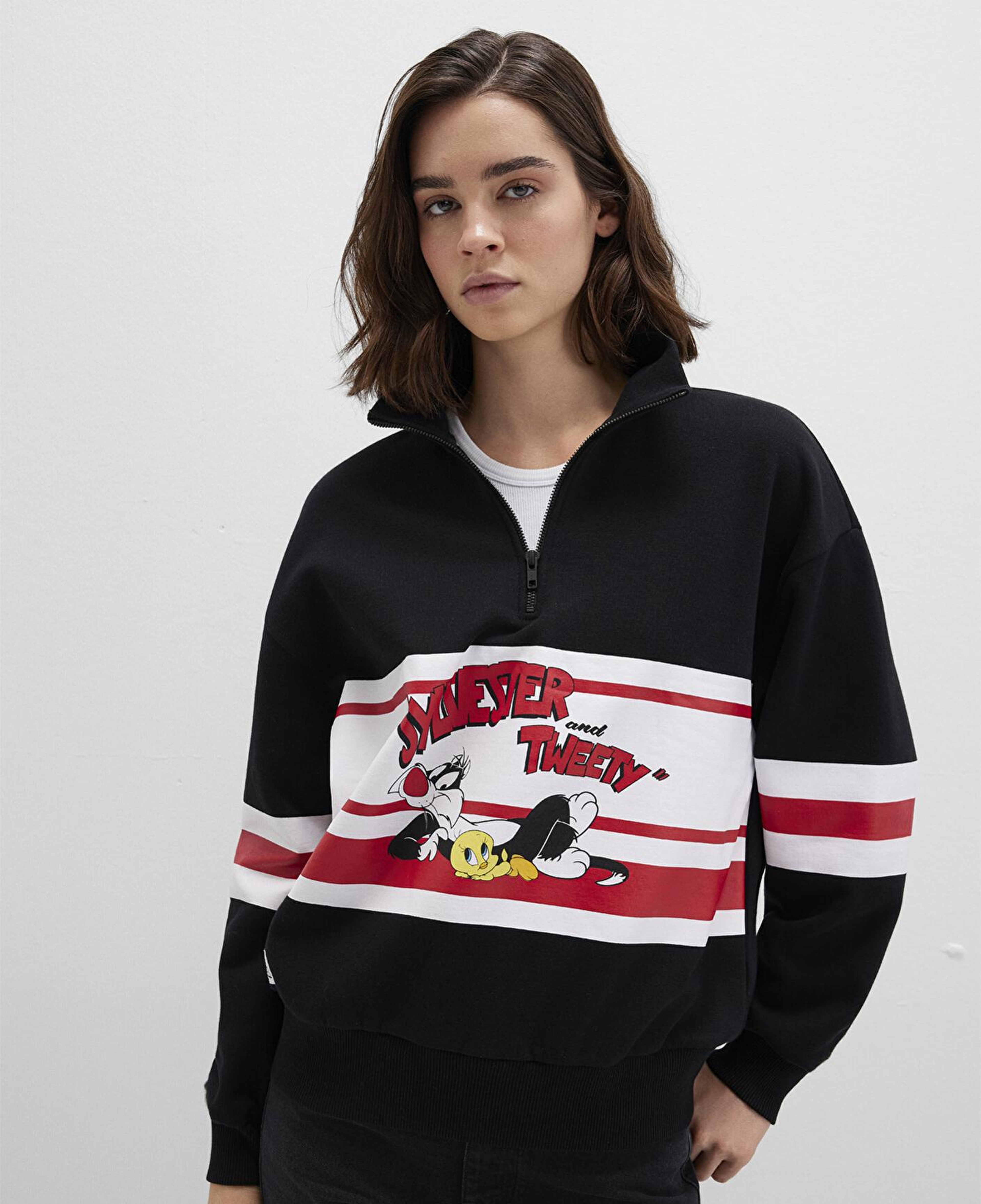 Mavi Tom ve Jerry Baskılı Siyah Sweatshirt 1S10472-900