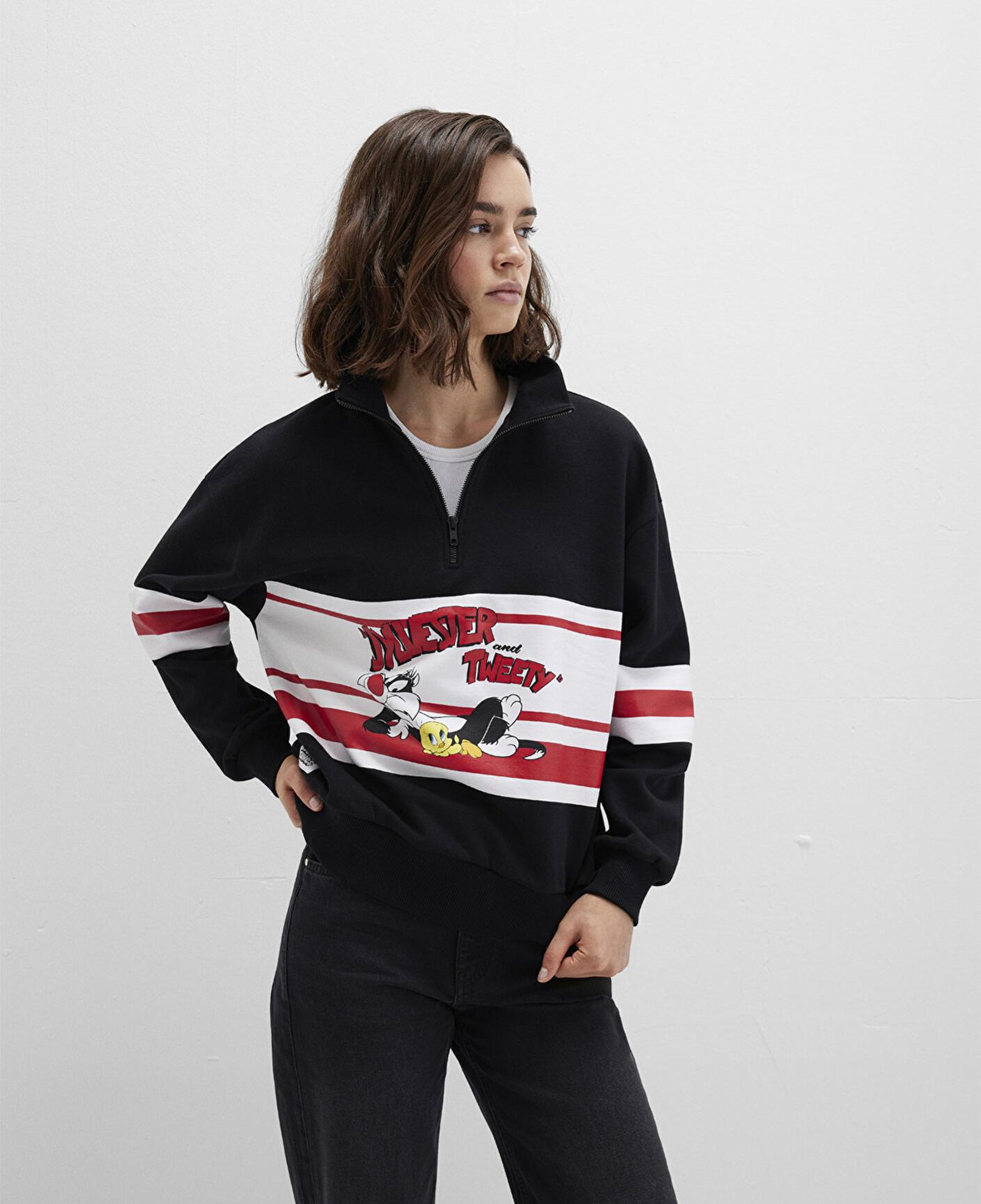 Mavi Tom ve Jerry Baskılı Siyah Sweatshirt 1S10472-900