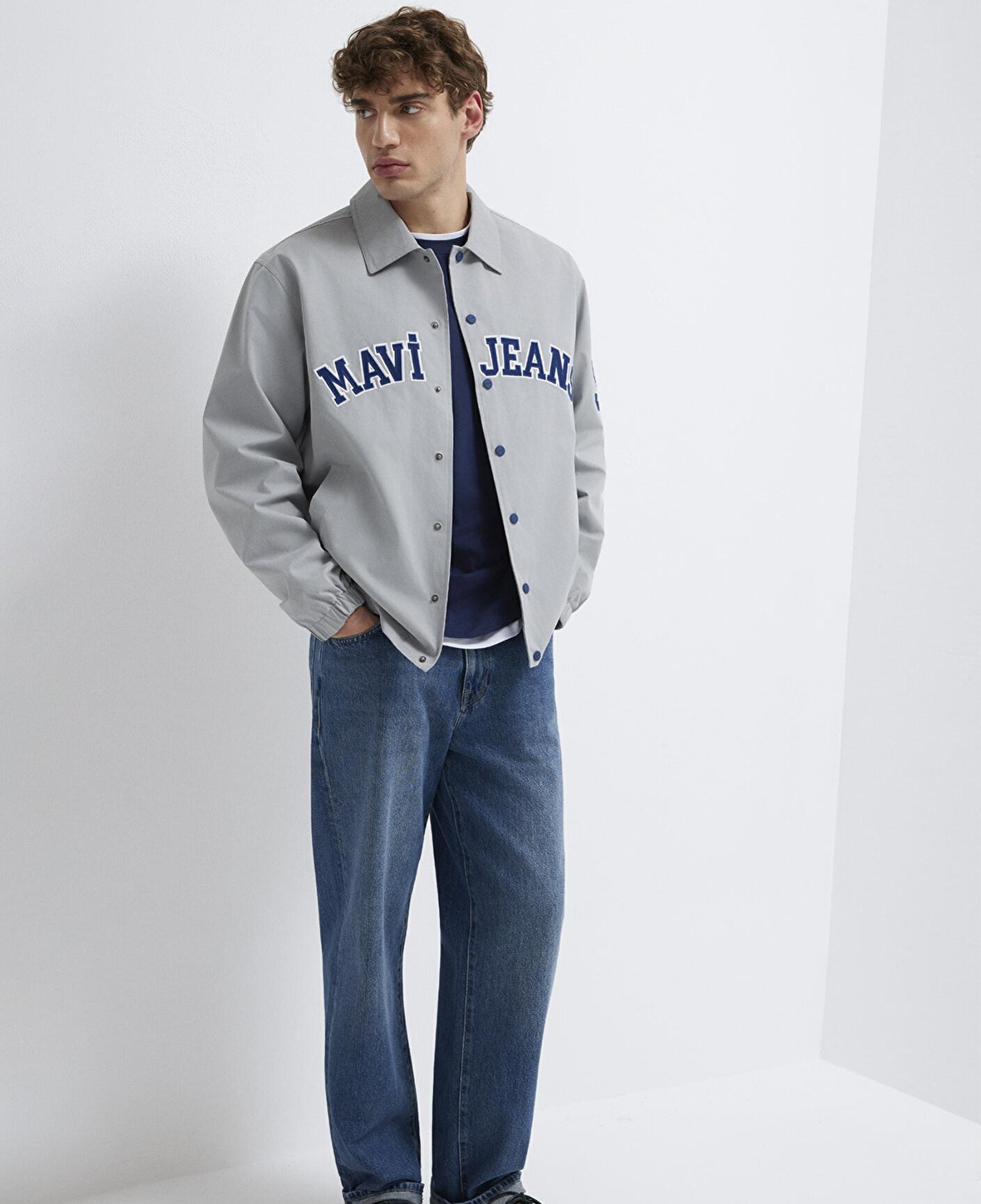 Mavi Nakış Detaylı Gri Ceket Loose Fit / Bol Rahat Kesim 0110769-82824