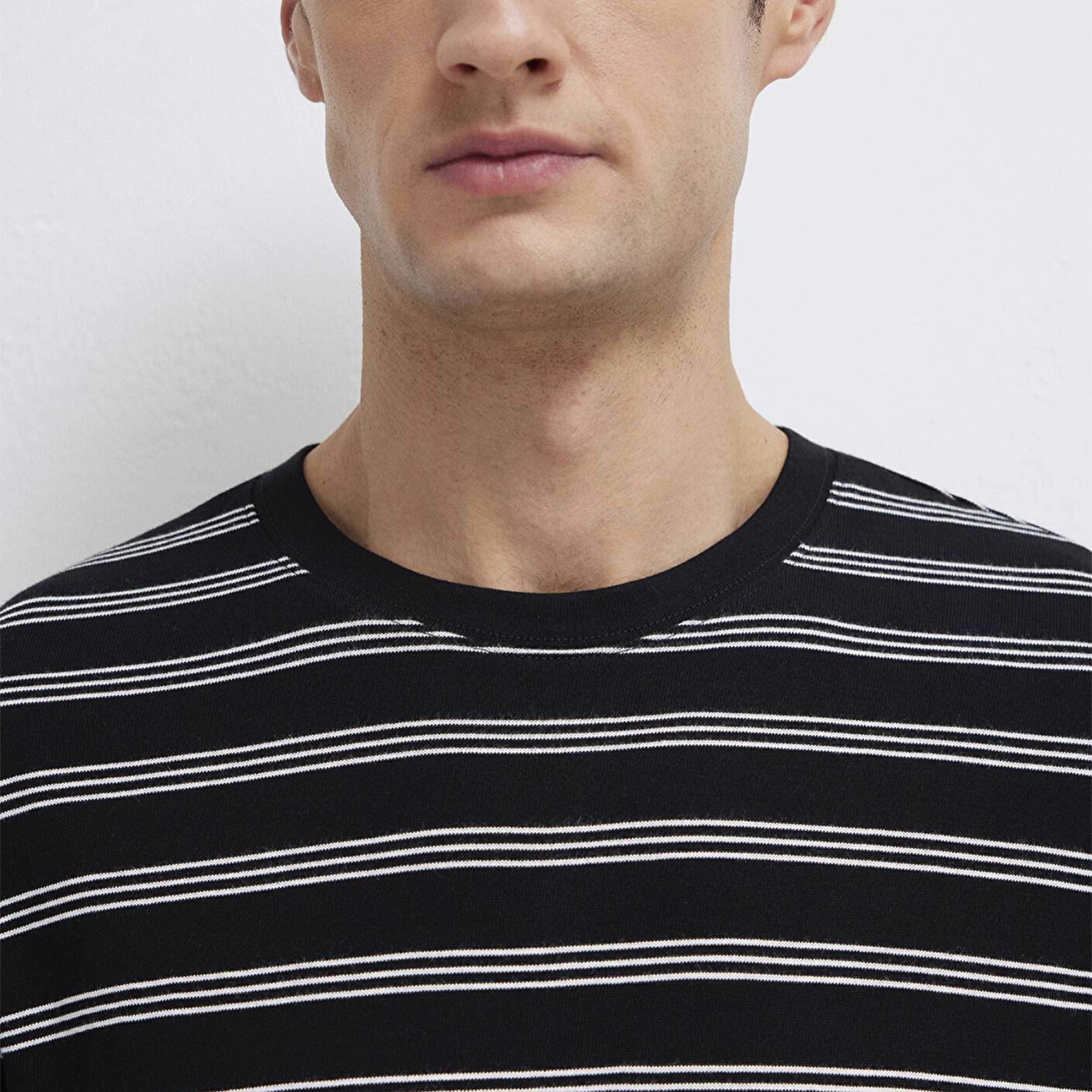 Mavi Çizgili Siyah Tişört Regular Fit / Normal Kesim 0613134-900