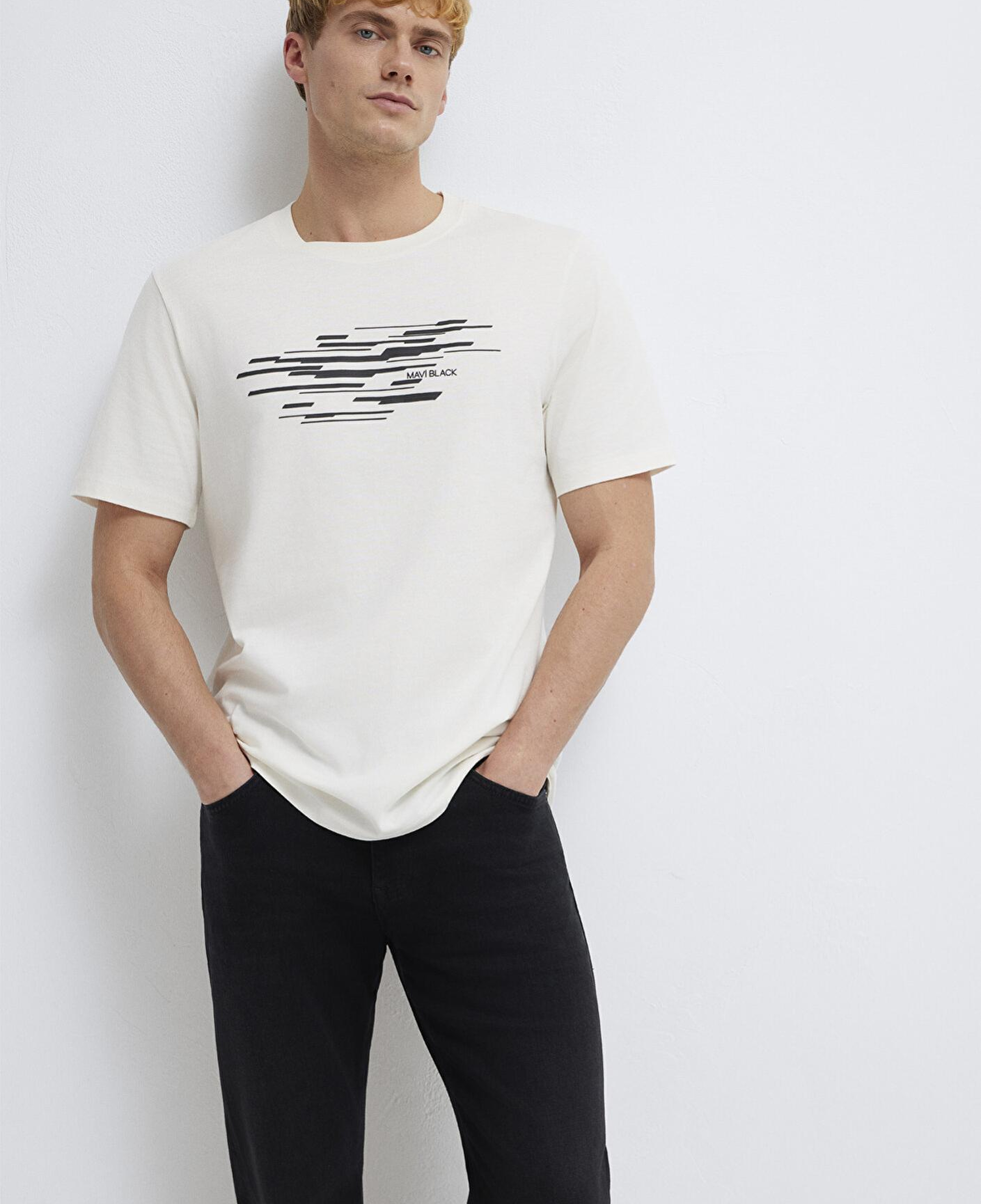 Mavi Mavi Black Ekru Tişört Regular Fit / Normal Kesim 0613131-70057