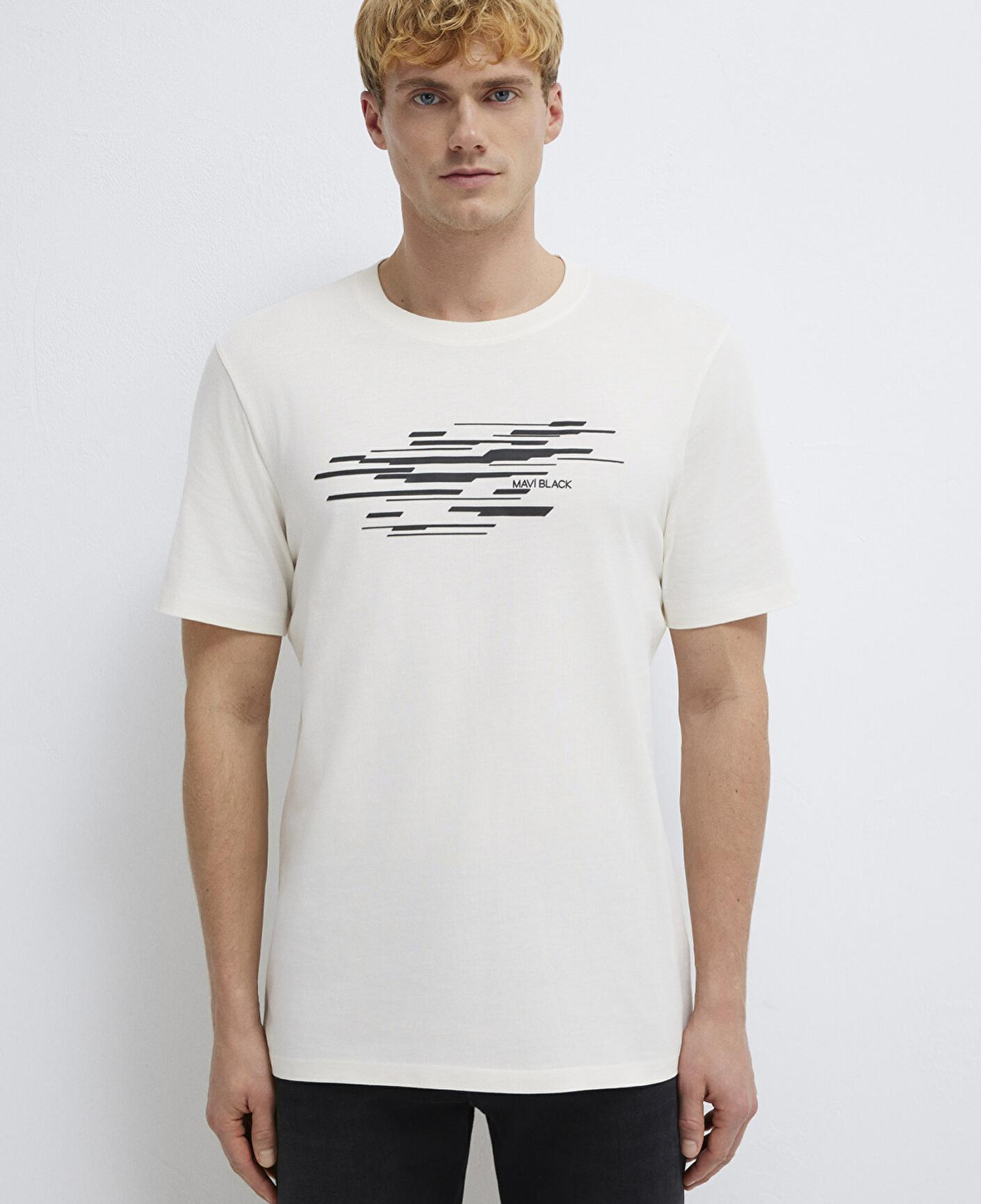 Mavi Mavi Black Ekru Tişört Regular Fit / Normal Kesim 0613131-70057