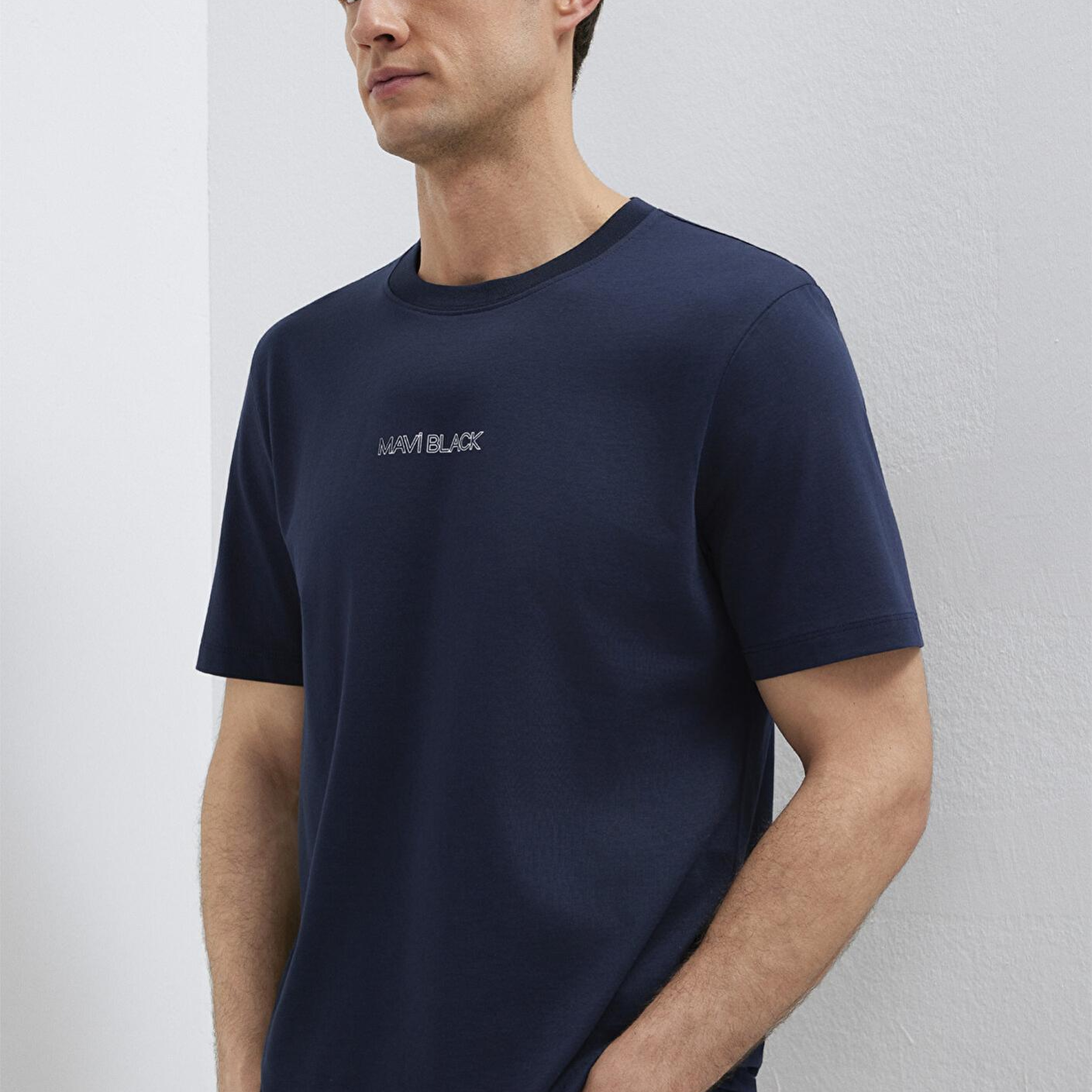 Mavi Mavi Black Lacivert Tişört Regular Fit / Normal Kesim 0613135-86623