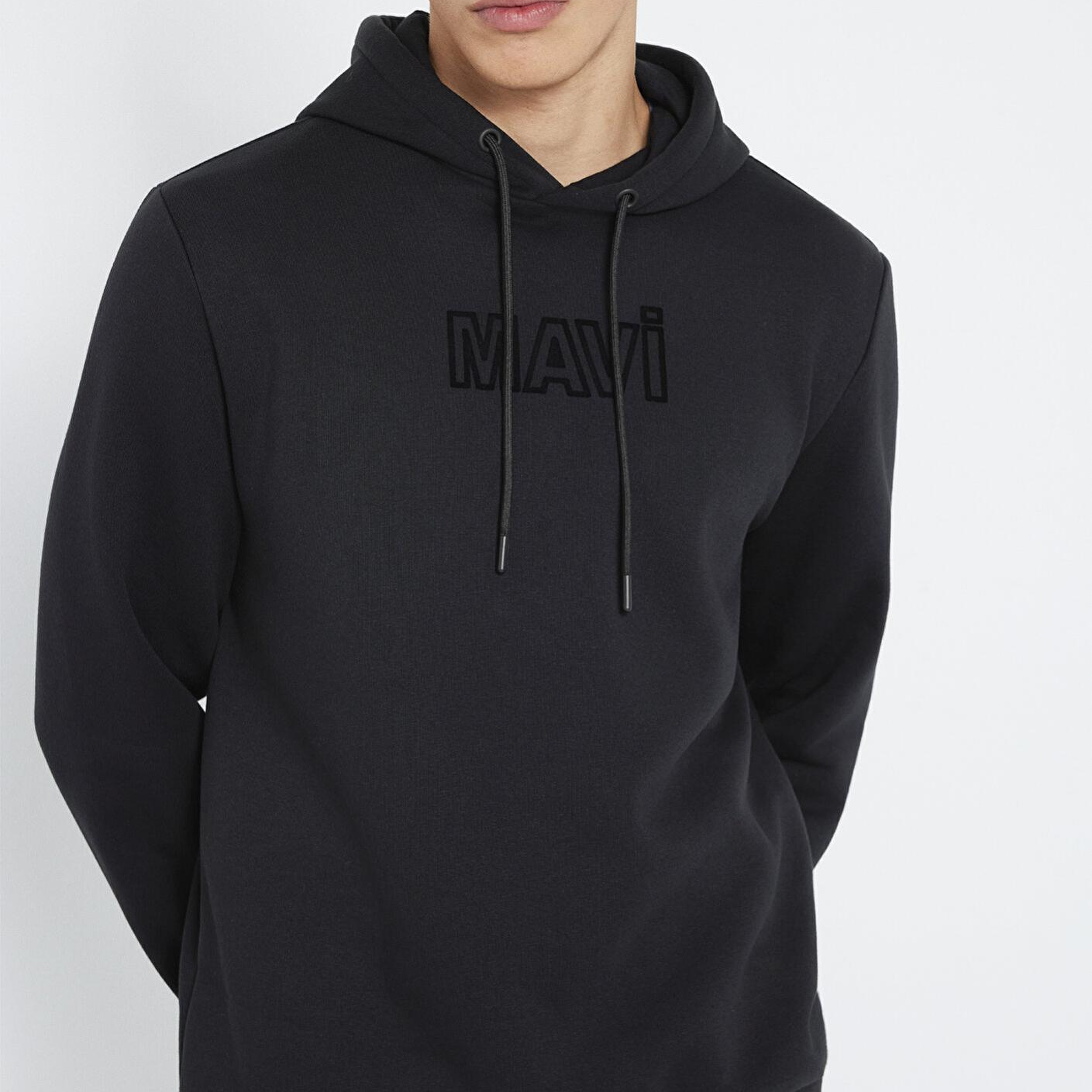 Mavi Mavi Logo Baskılı Kapüşonlu Siyah Sweatshirt 0S10549-900