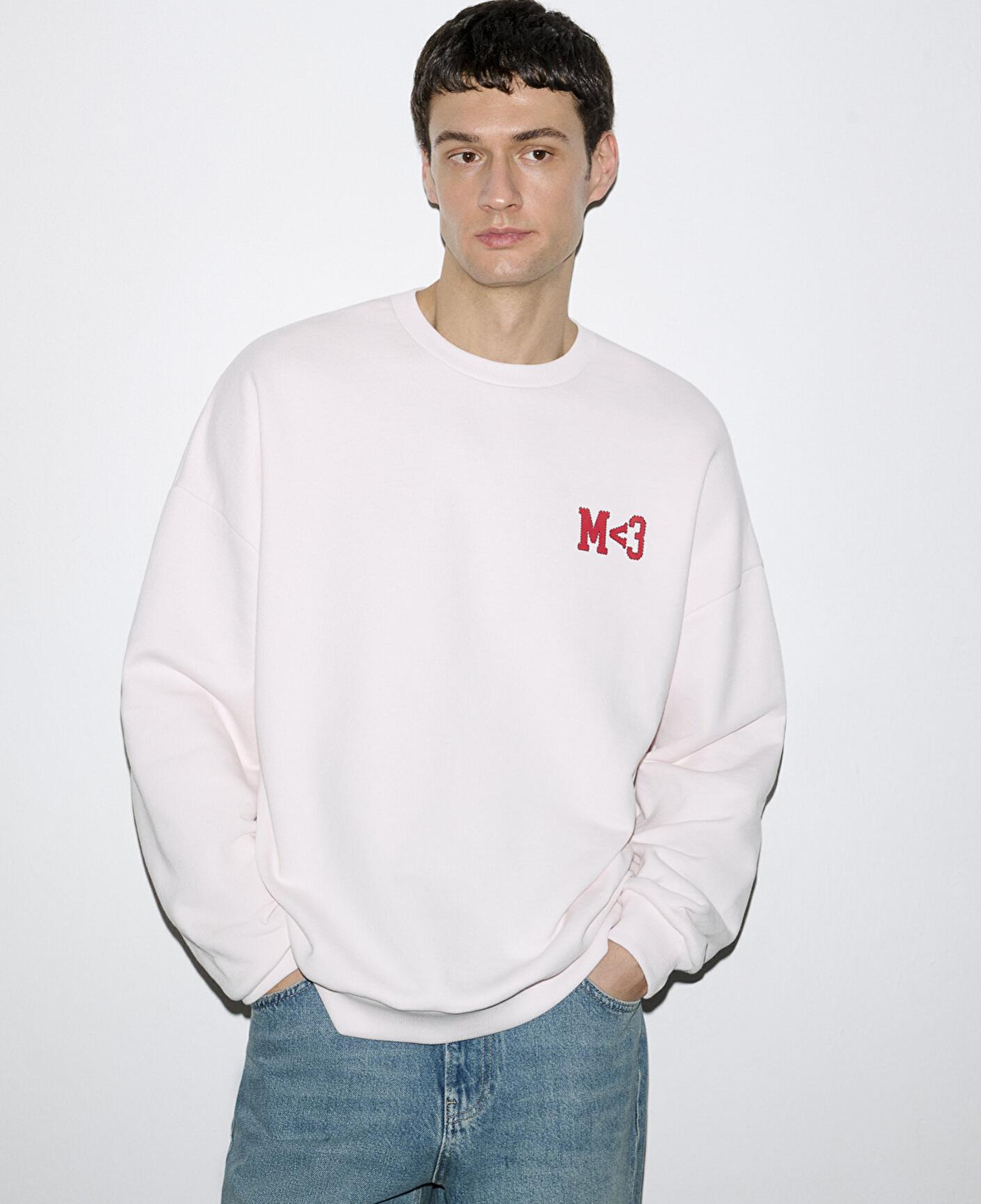 Mavi M Kalp İşlemeli Bisiklet Yaka Pembe Sweatshirt 0S10577-70989