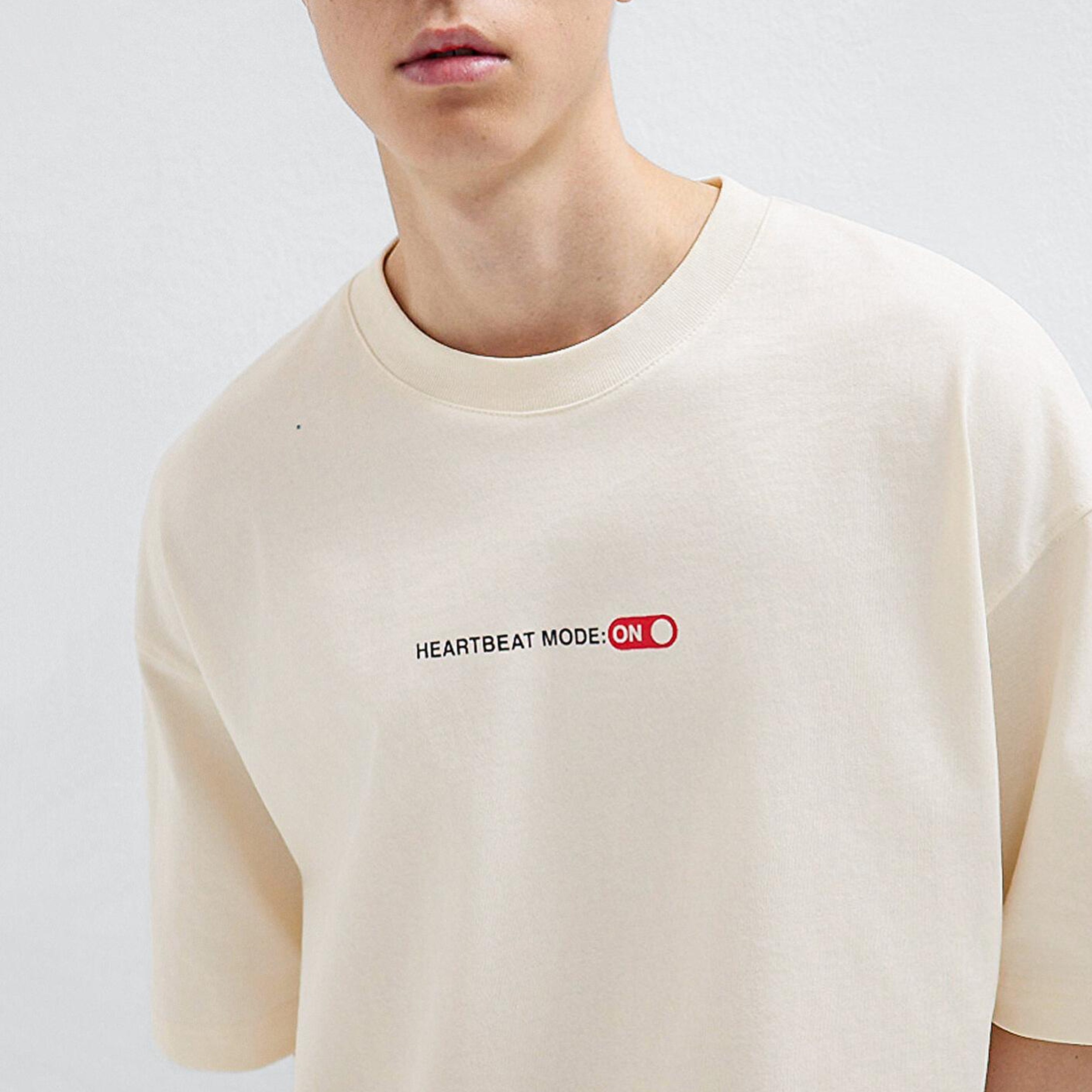 Mavi Heartbeat Mode On Baskılı Ekru Tişört Oversize / Geniş Kesim 0613254-83043