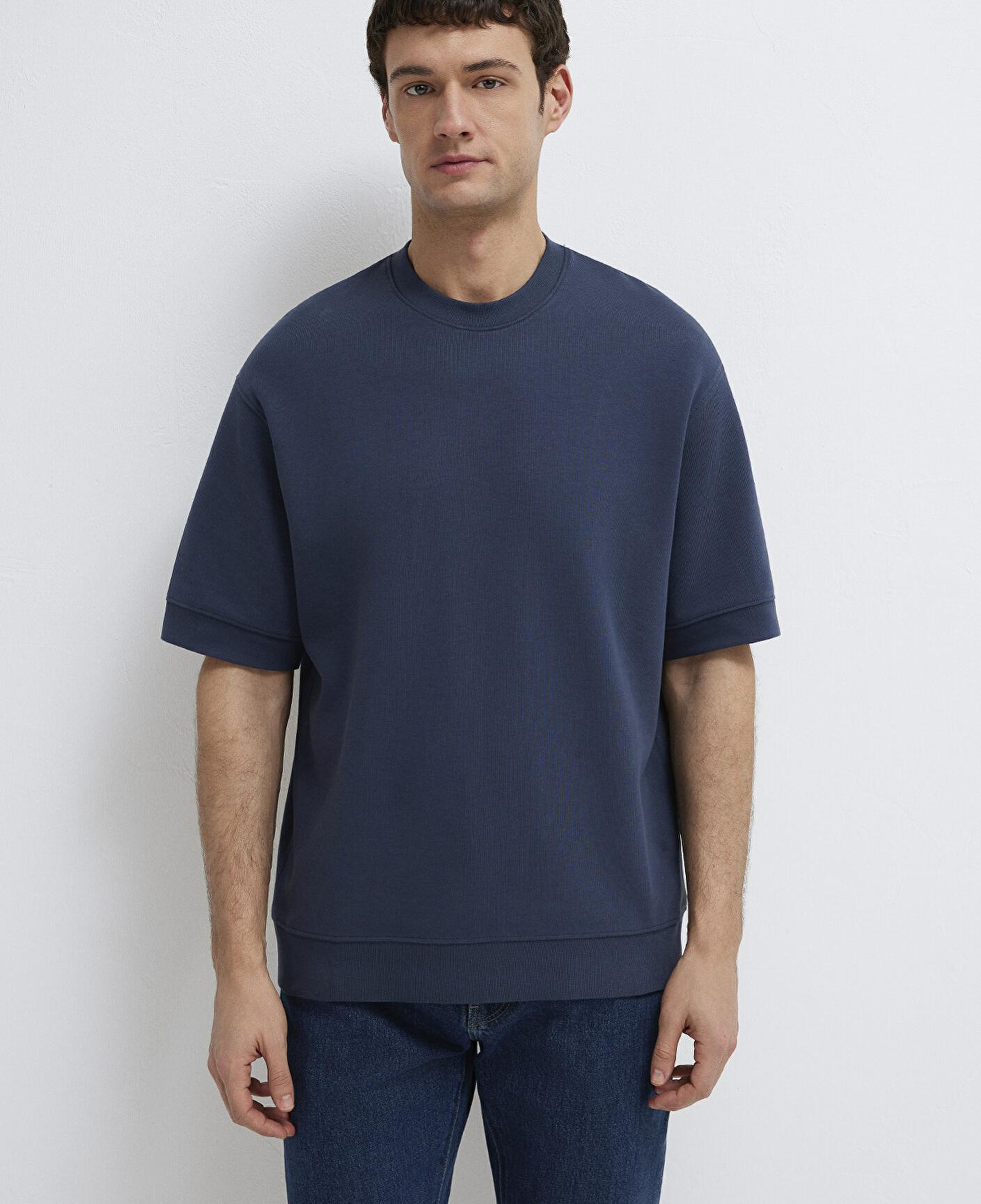 Mavi Bisiklet Yaka Lacivert Tişört Loose Fit / Bol Rahat Kesim 0611614-70490