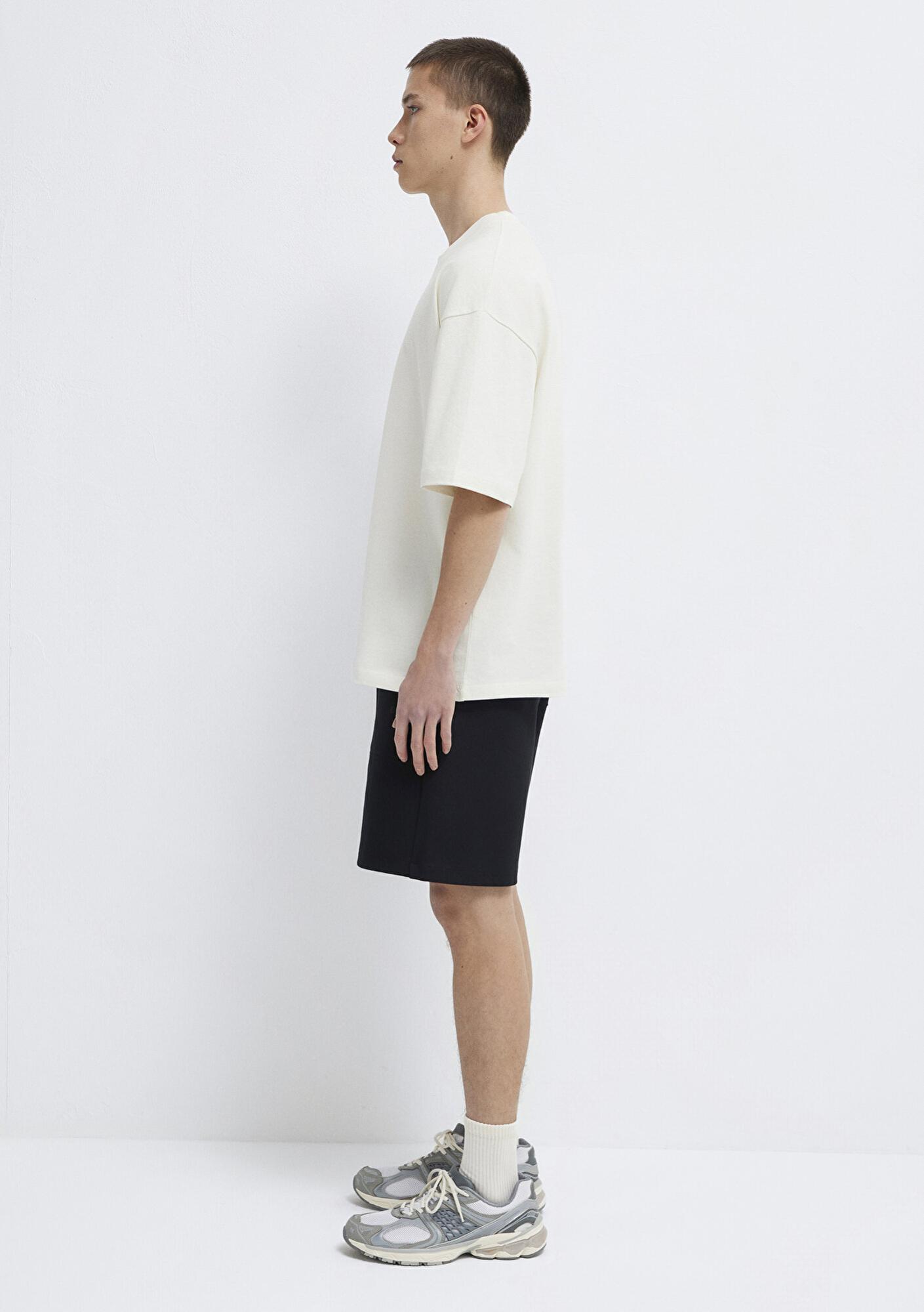 Mavi Silikon Logo Baskılı Ekru Basic Tişört Oversize / Geniş Kesim 0613188-71610