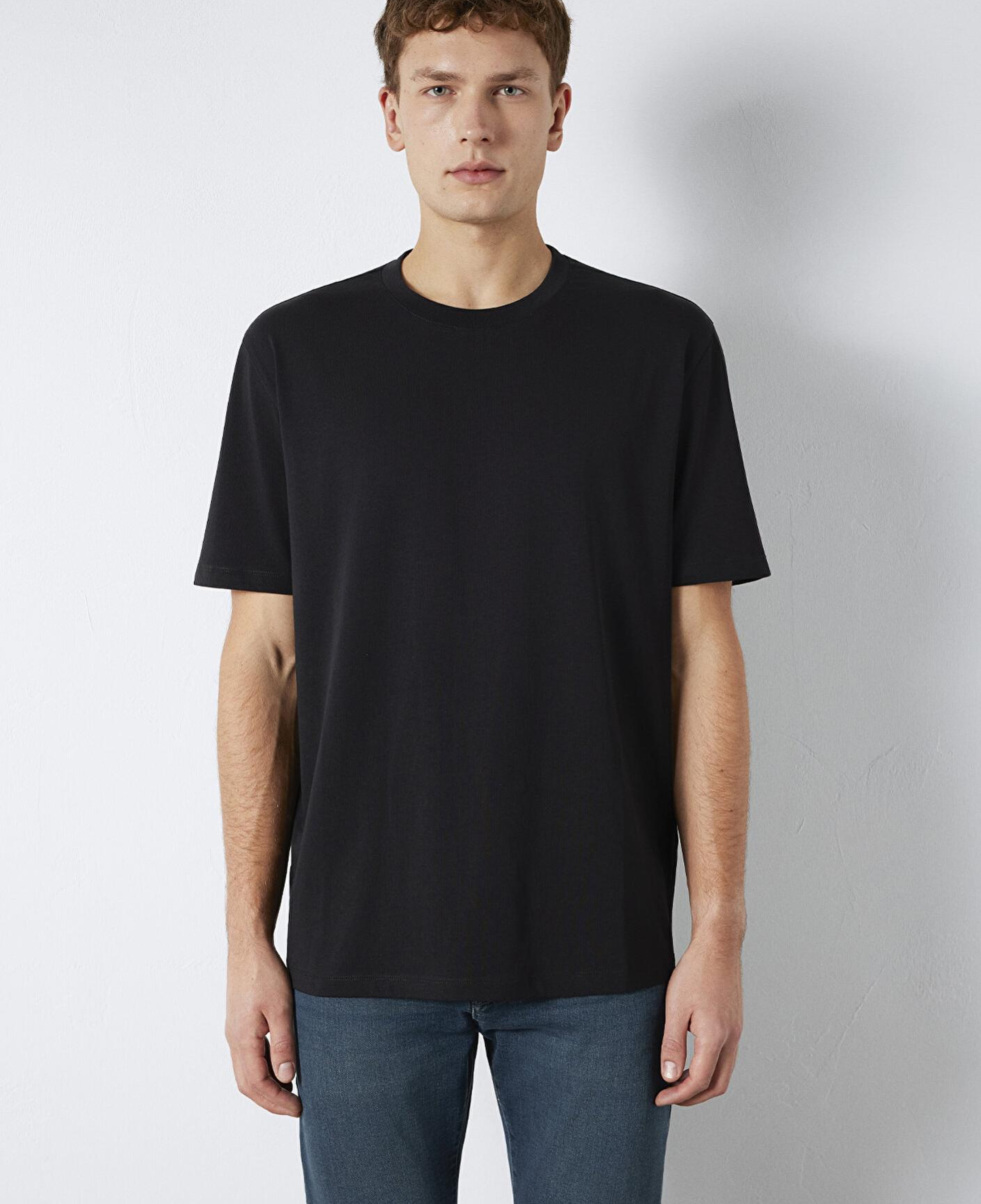 Mavi Siyah Basic Tişört Loose Fit / Bol Rahat Kesim 0613199-900