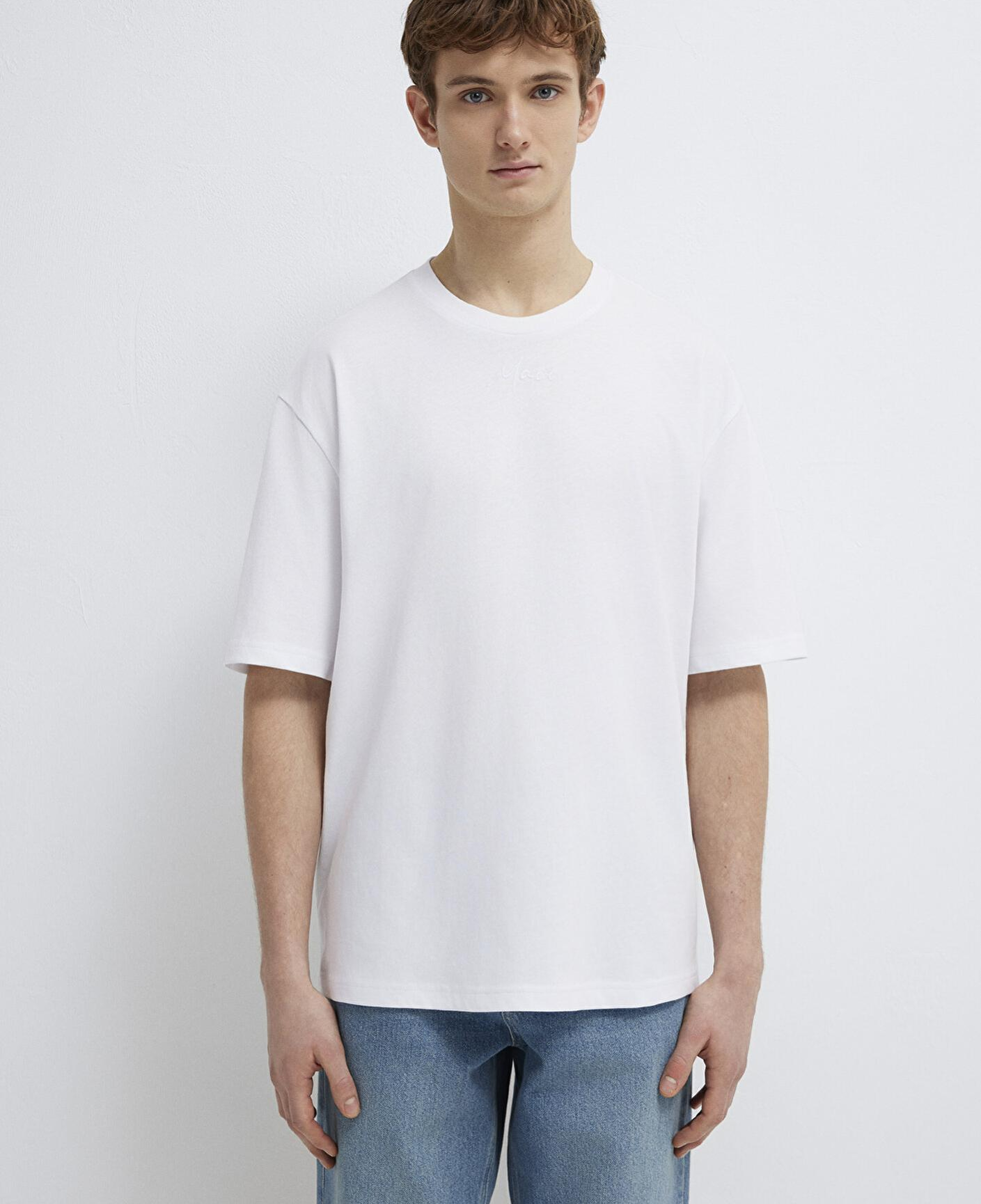 Mavi Mavi Nakışlı Beyaz Tişört Relaxed Fit / Rahat Kesim 0613130-620