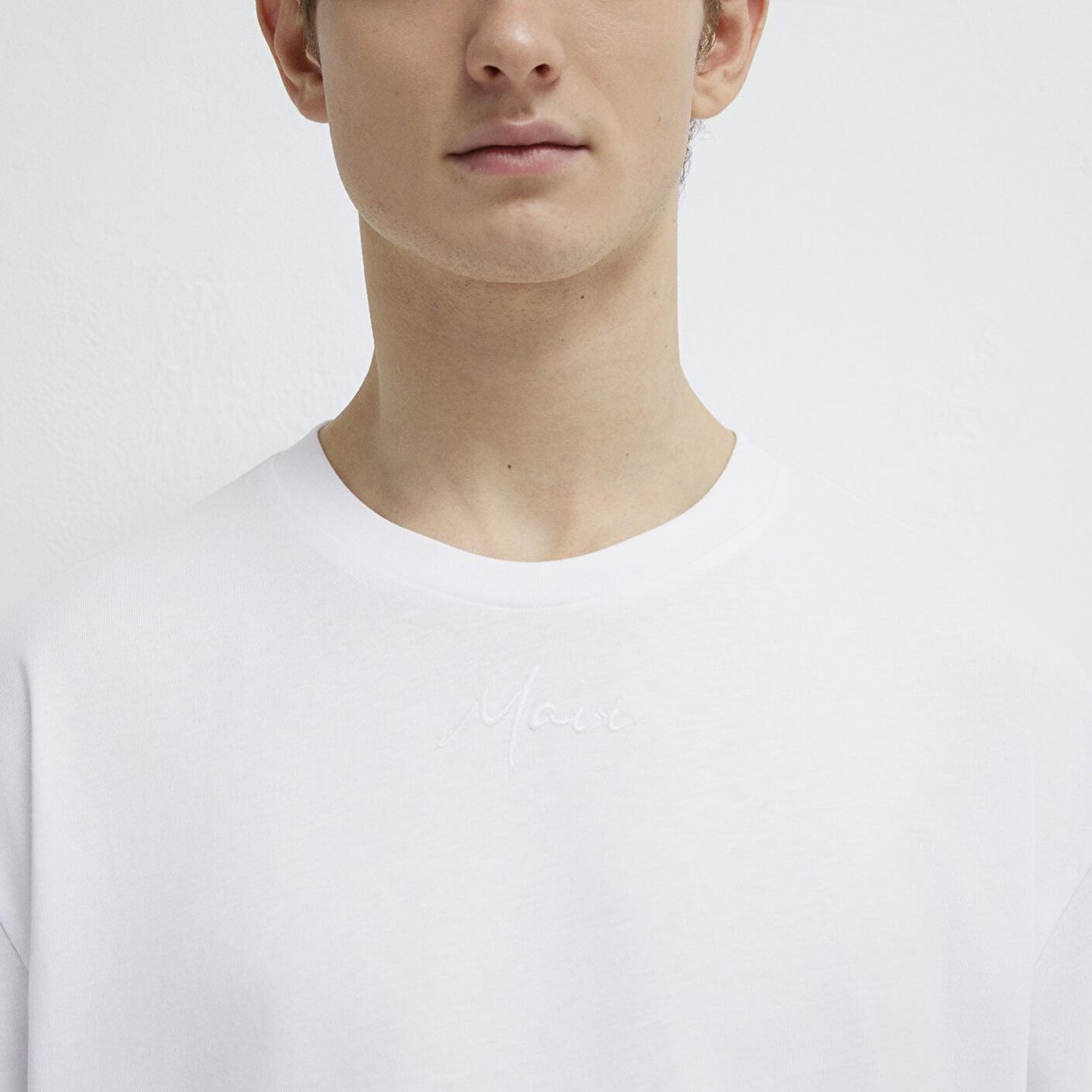 Mavi Mavi Nakışlı Beyaz Tişört Relaxed Fit / Rahat Kesim 0613130-620