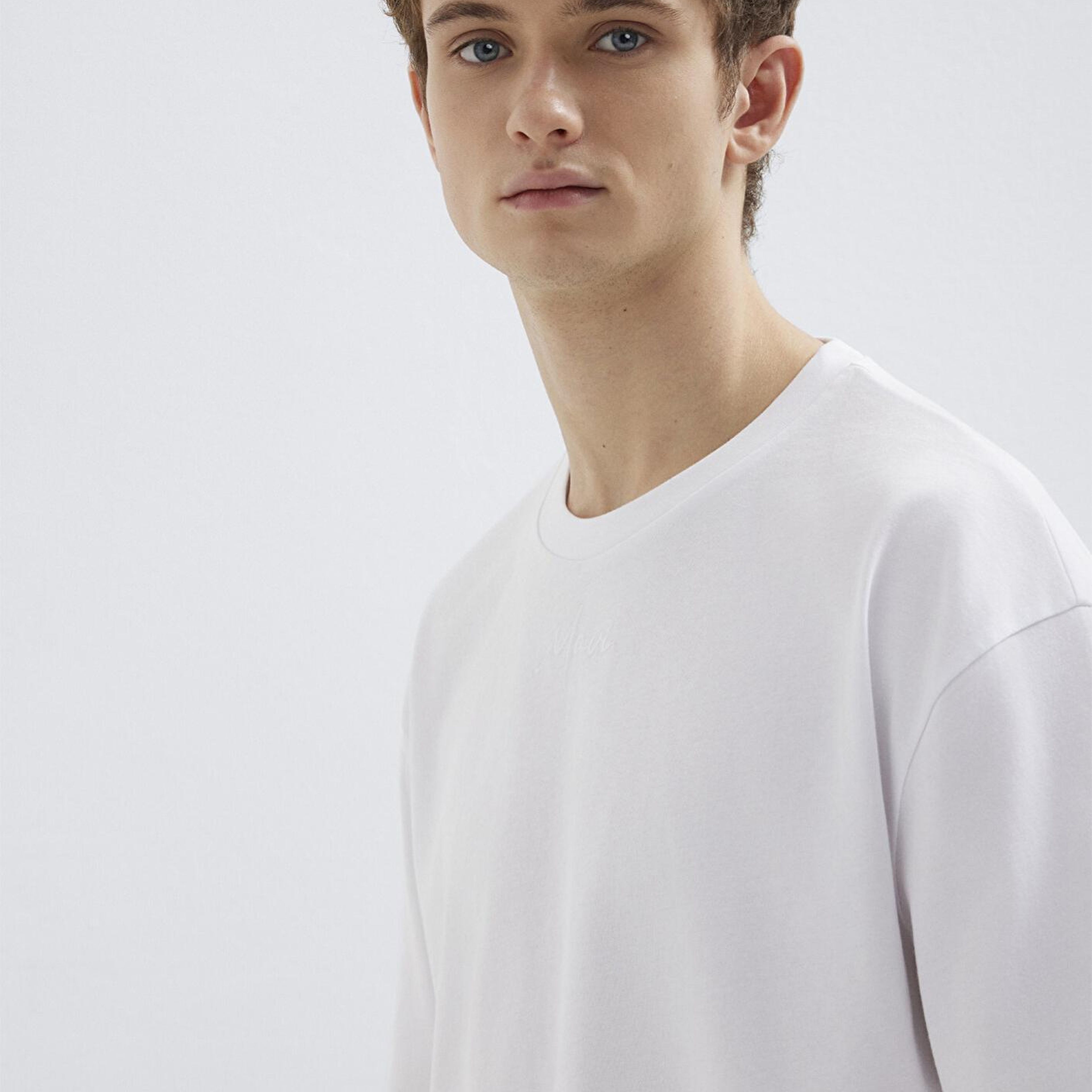 Mavi Mavi Nakışlı Beyaz Tişört Relaxed Fit / Rahat Kesim 0613130-620