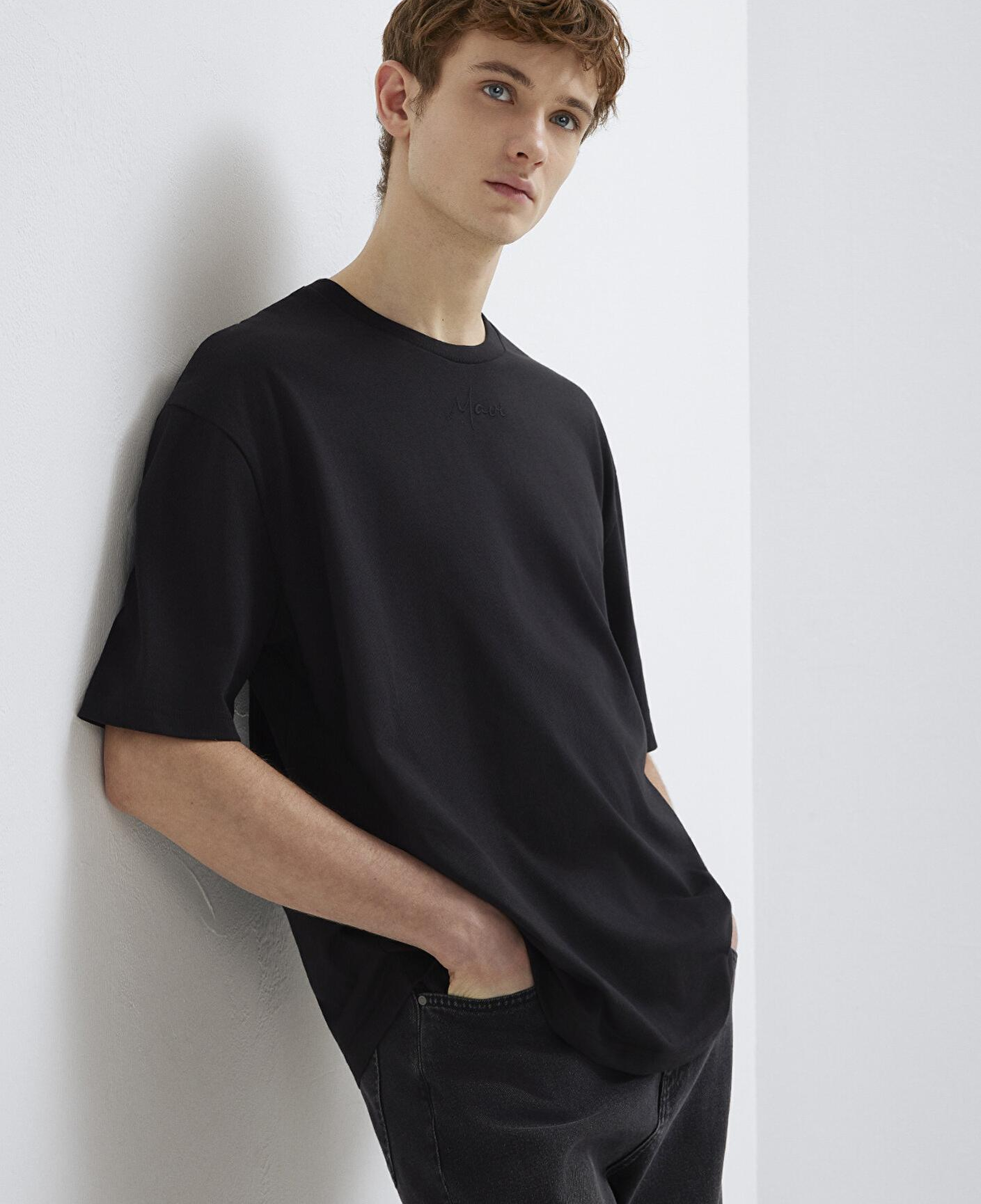 Mavi Mavi Nakışlı Siyah Tişört Relaxed Fit / Rahat Kesim 0613130-900