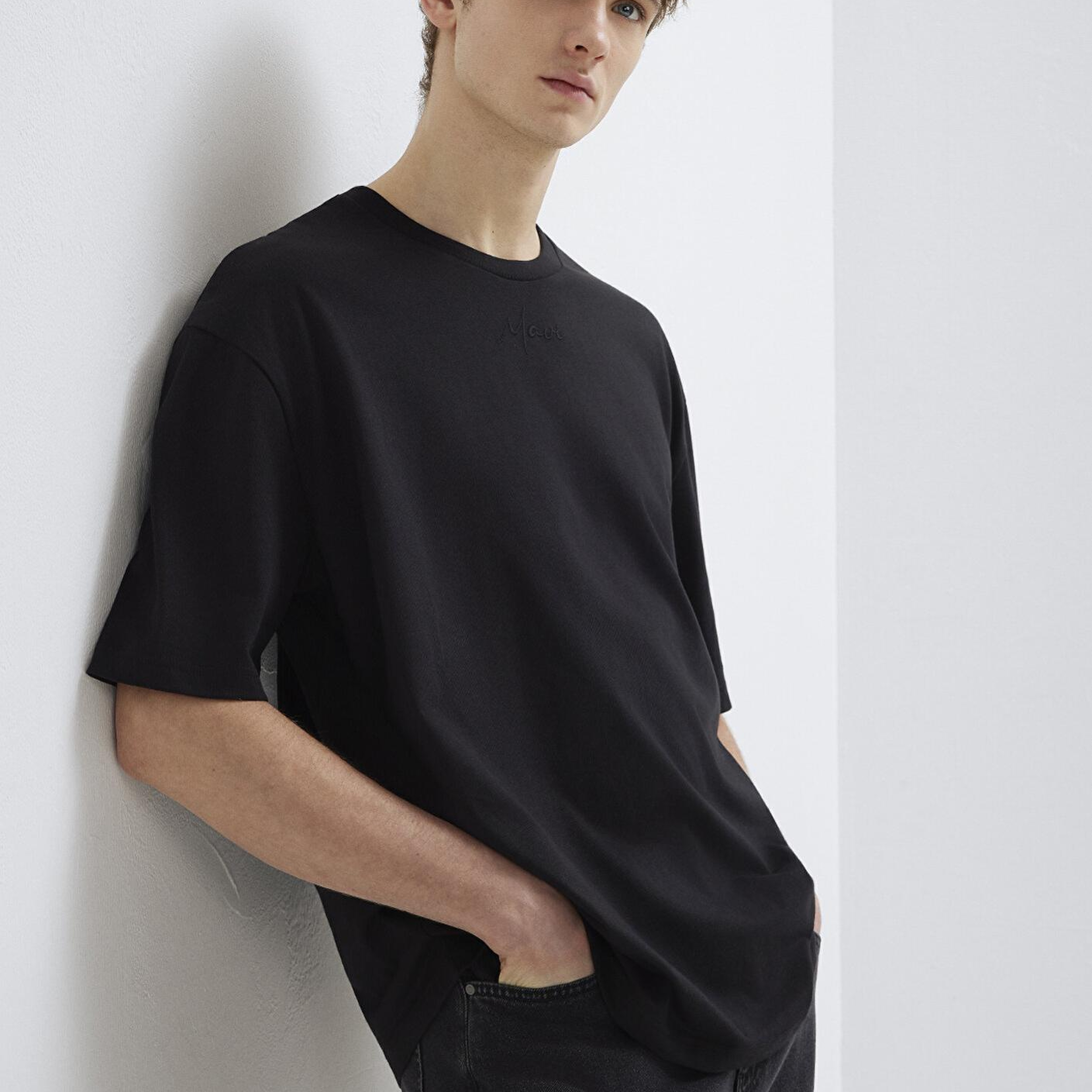 Mavi Mavi Nakışlı Siyah Tişört Relaxed Fit / Rahat Kesim 0613130-900