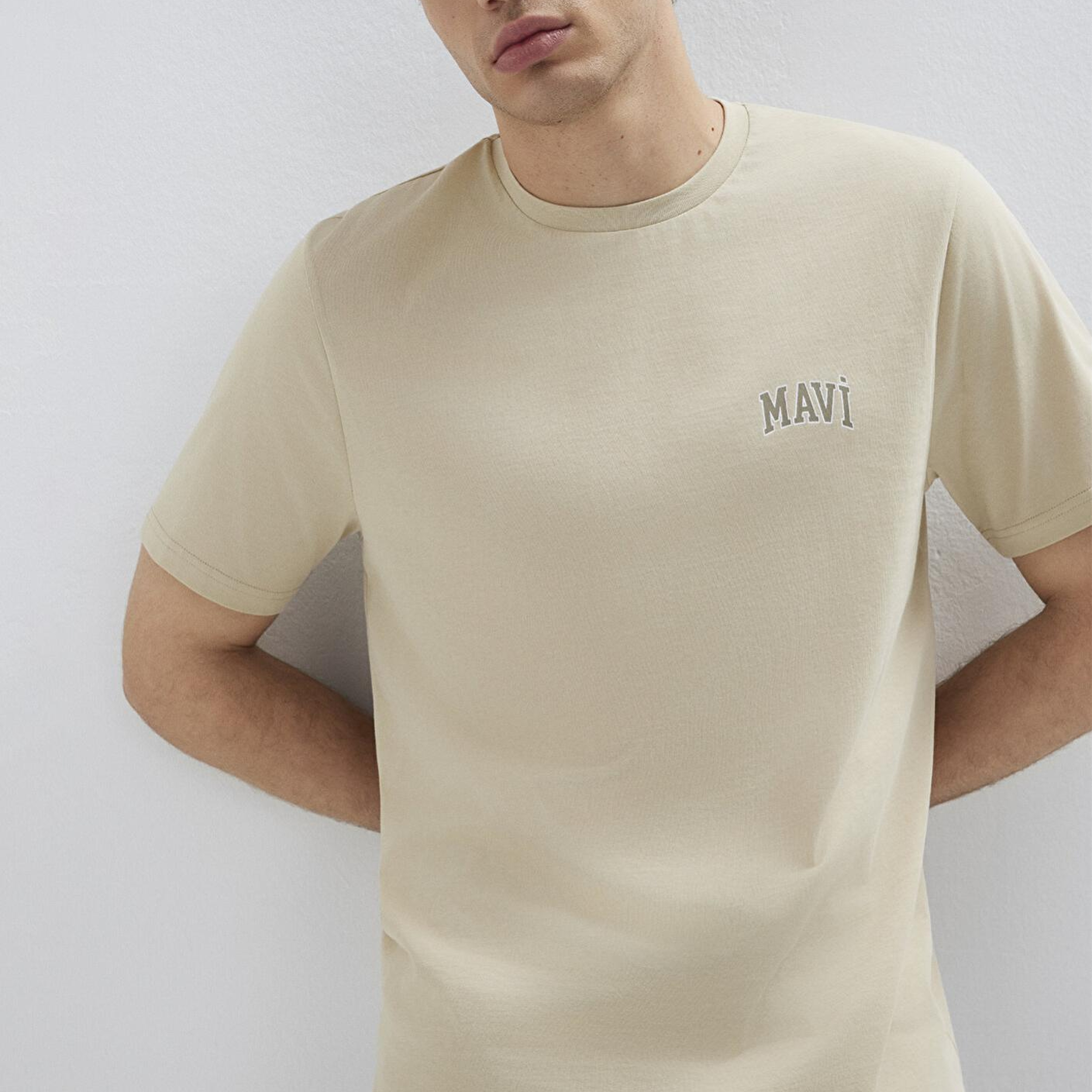 Mavi Mavi Logo Baskılı Bej Tişört Regular Fit / Normal Kesim 0611714-70325