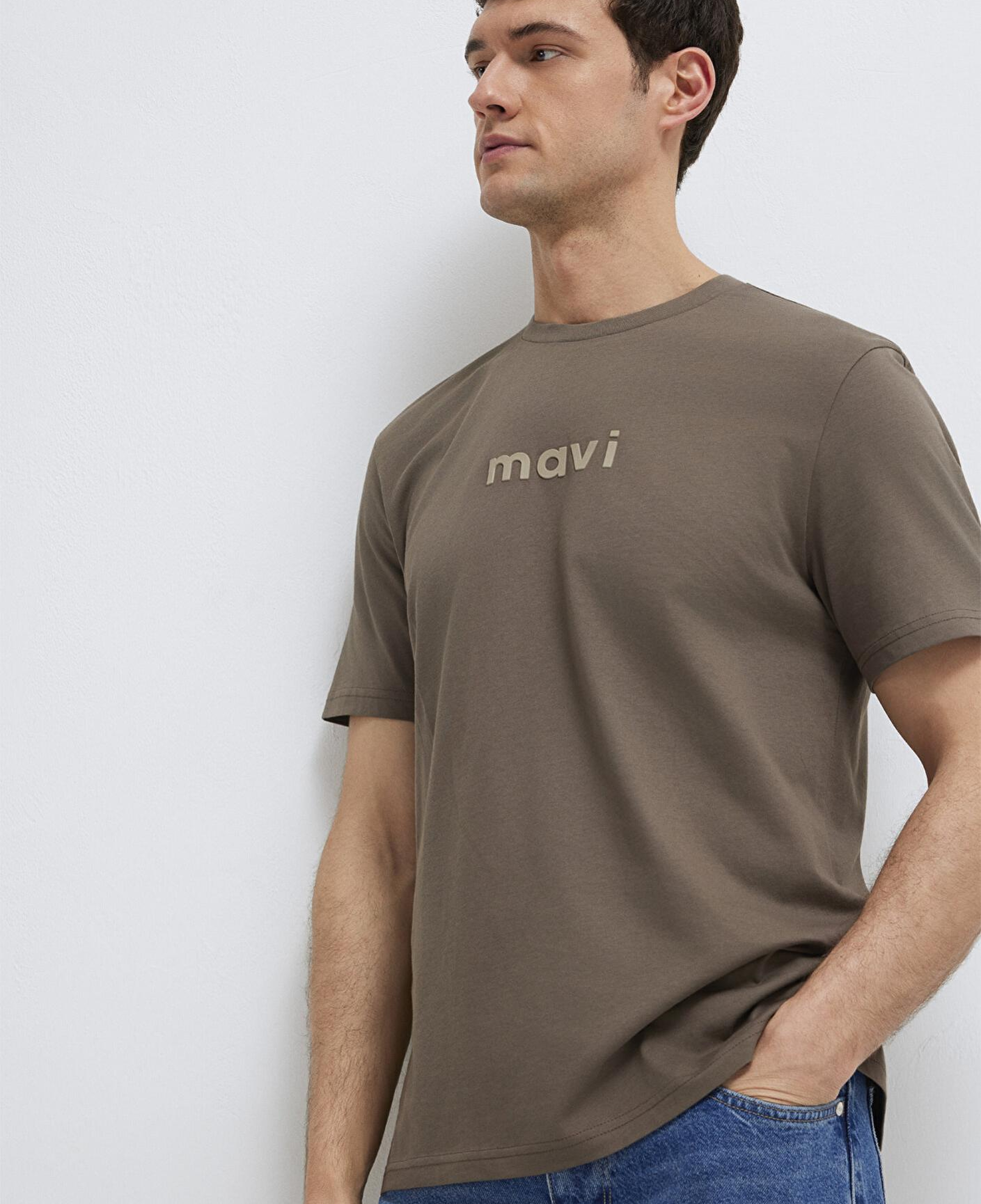 Mavi Mavi Logo Baskılı Kahverengi Tişört Regular Fit / Normal Kesim 0612732-83866