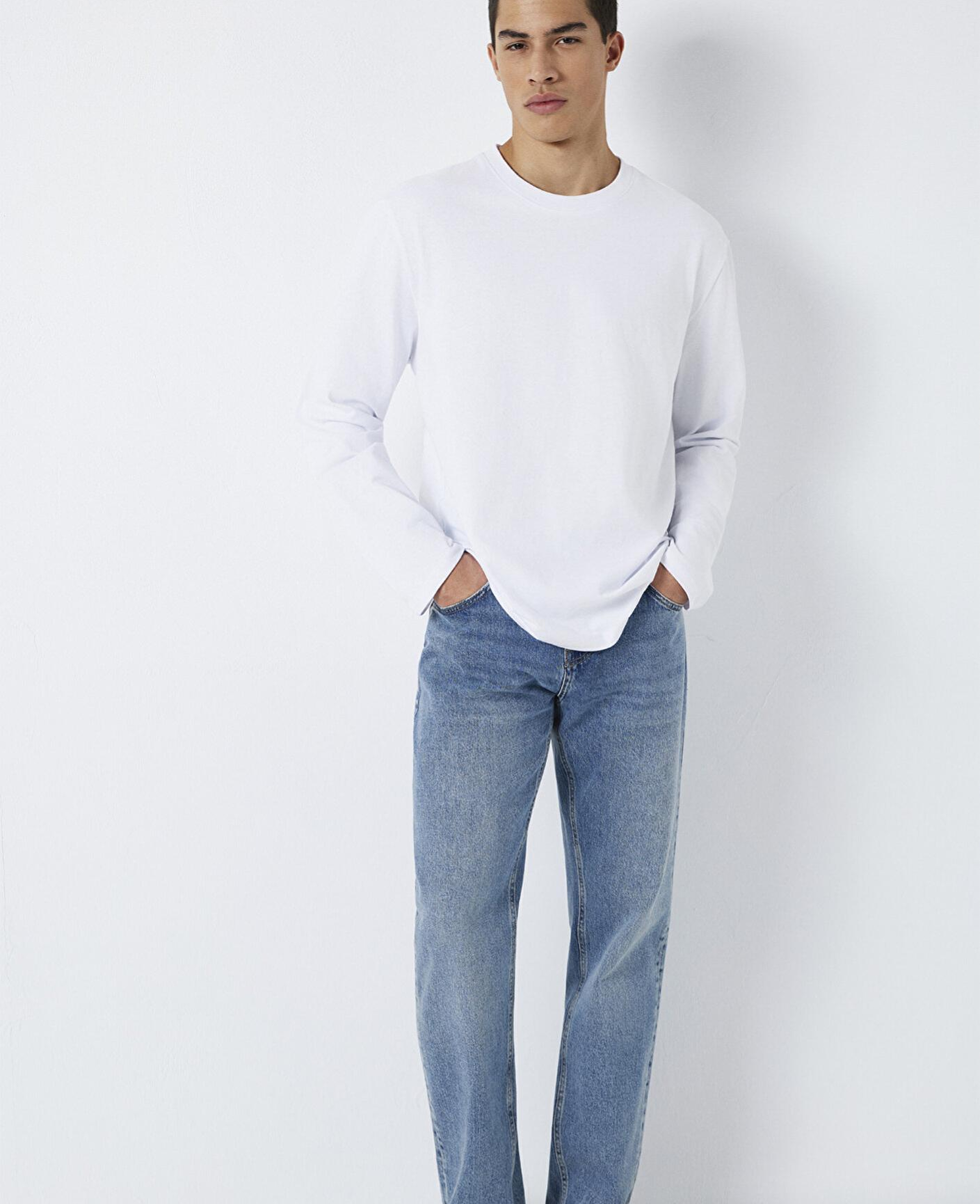 Mavi Uzun Kollu Beyaz Basic Tişört Loose Fit / Bol Rahat Kesim 0613170-620