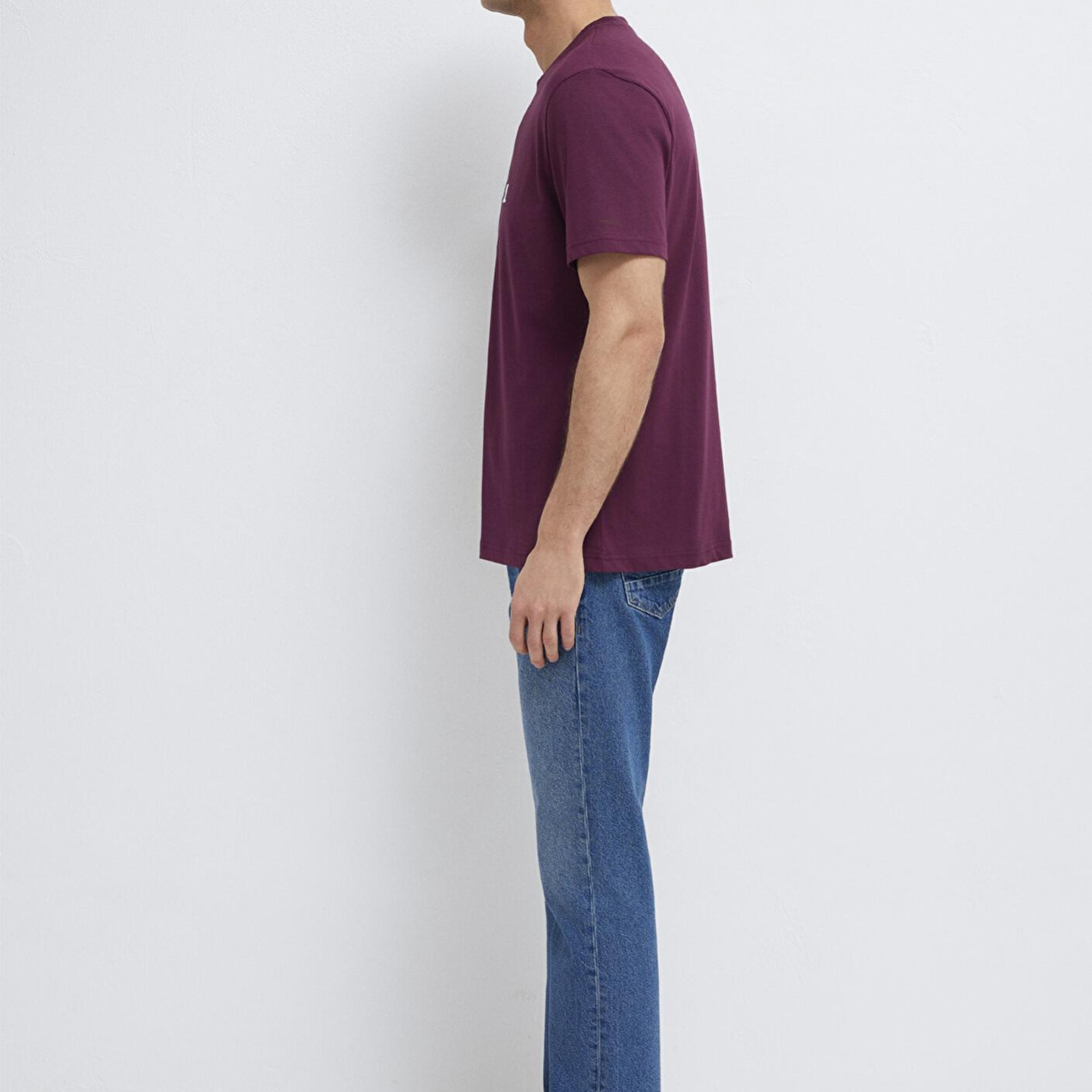 Mavi İstanbul Baskılı Mor Tişört Regular Fit / Normal Kesim 0612274-70670